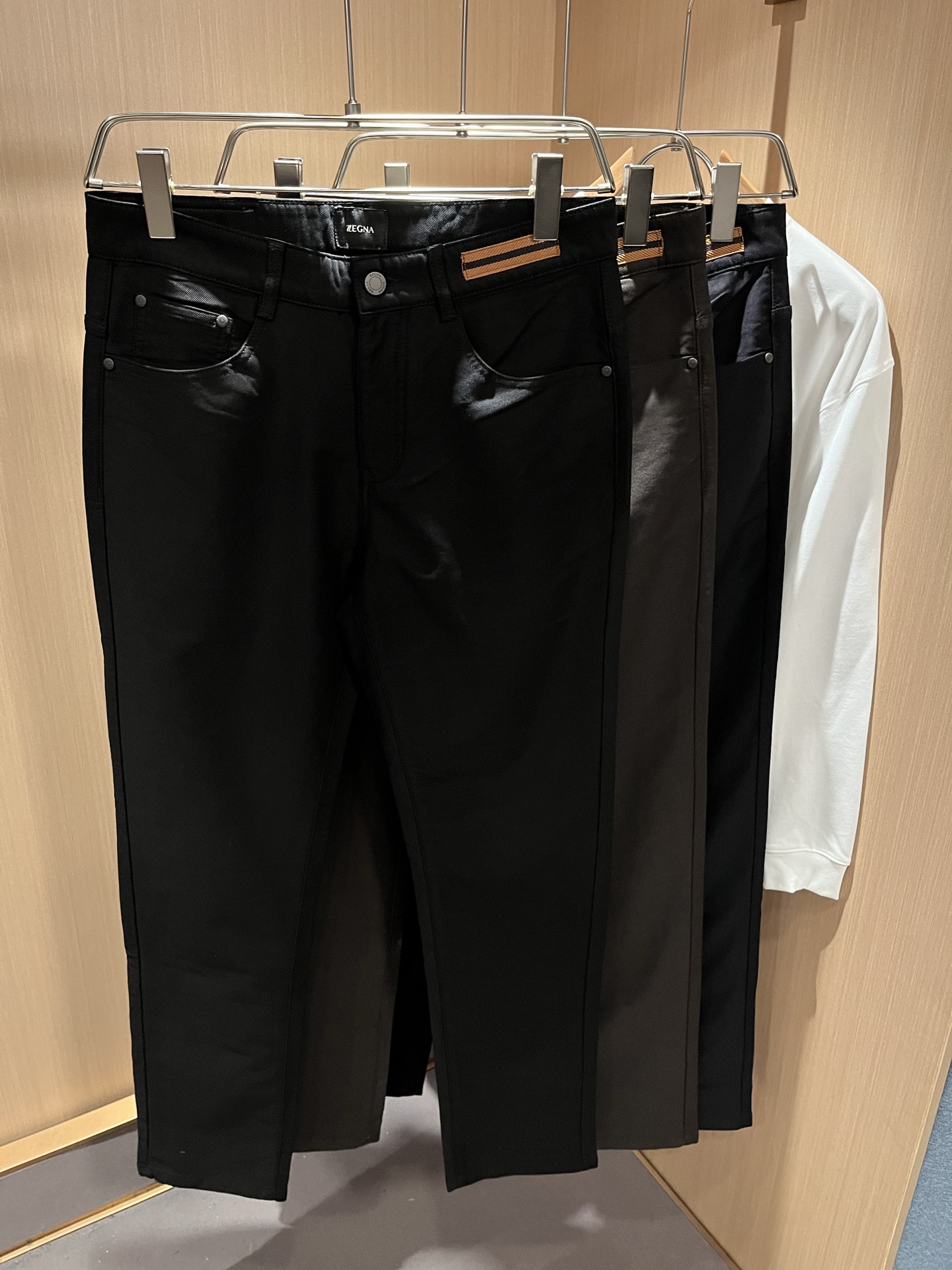 Zegna 杰尼亚 2025秋冬新款男士休闲裤，压轴的渠道货出现了！！柜台同步销售！ 毫不夸张的说，此款