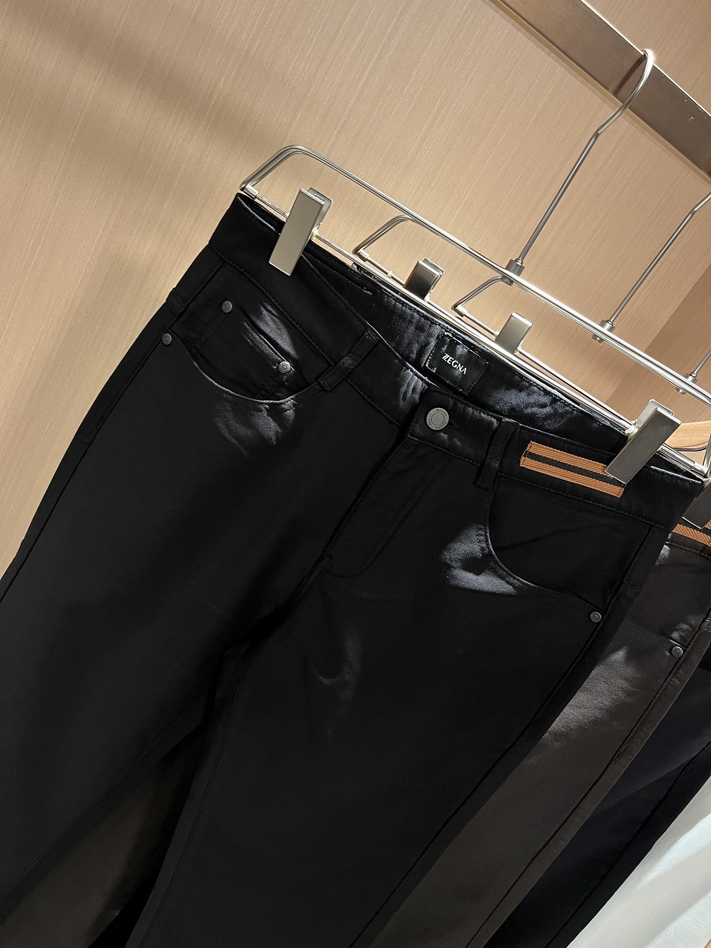 Zegna 杰尼亚 2025秋冬新款男士休闲裤，压轴的渠道货出现了！！柜台同步销售！ 毫不夸张的说，此款