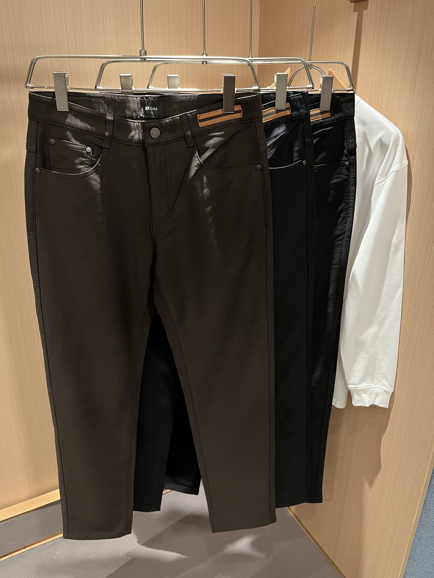 Zegna 杰尼亚 2025秋冬新款男士休闲裤，压轴的渠道货出现了！！柜台同步销售！ 毫不夸张的说，此款