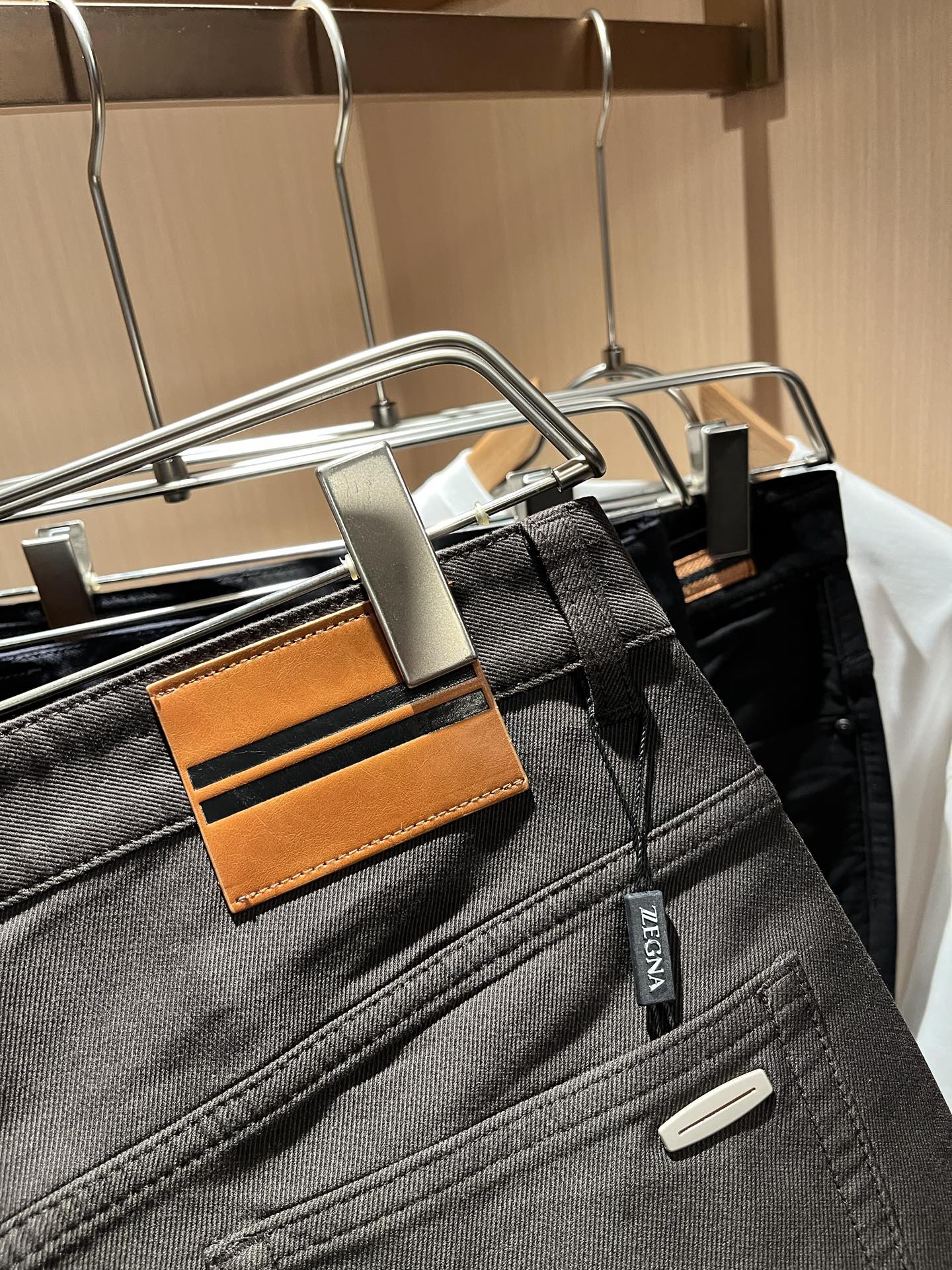 Zegna 杰尼亚 2025秋冬新款男士休闲裤，压轴的渠道货出现了！！柜台同步销售！ 毫不夸张的说，此款