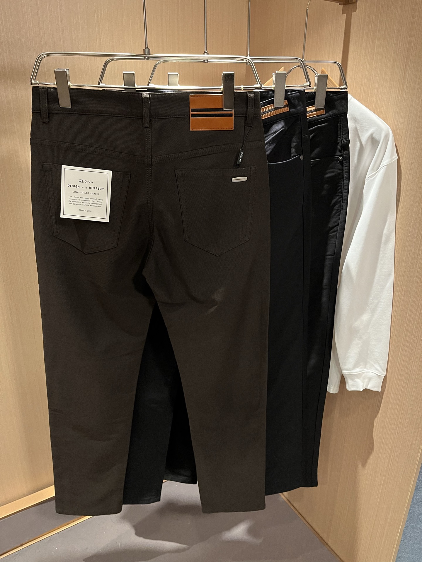 Zegna 杰尼亚 2025秋冬新款男士休闲裤，压轴的渠道货出现了！！柜台同步销售！ 毫不夸张的说，此款