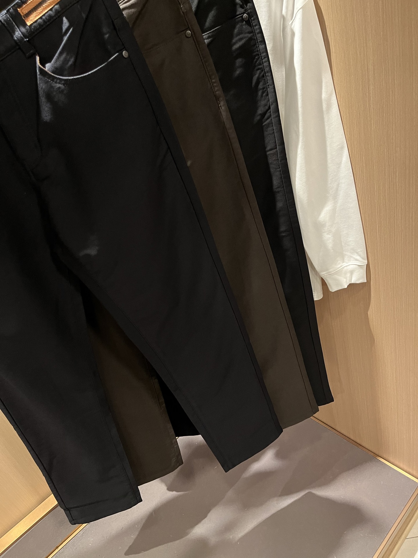 Zegna 杰尼亚 2025秋冬新款男士休闲裤，压轴的渠道货出现了！！柜台同步销售！ 毫不夸张的说，此款