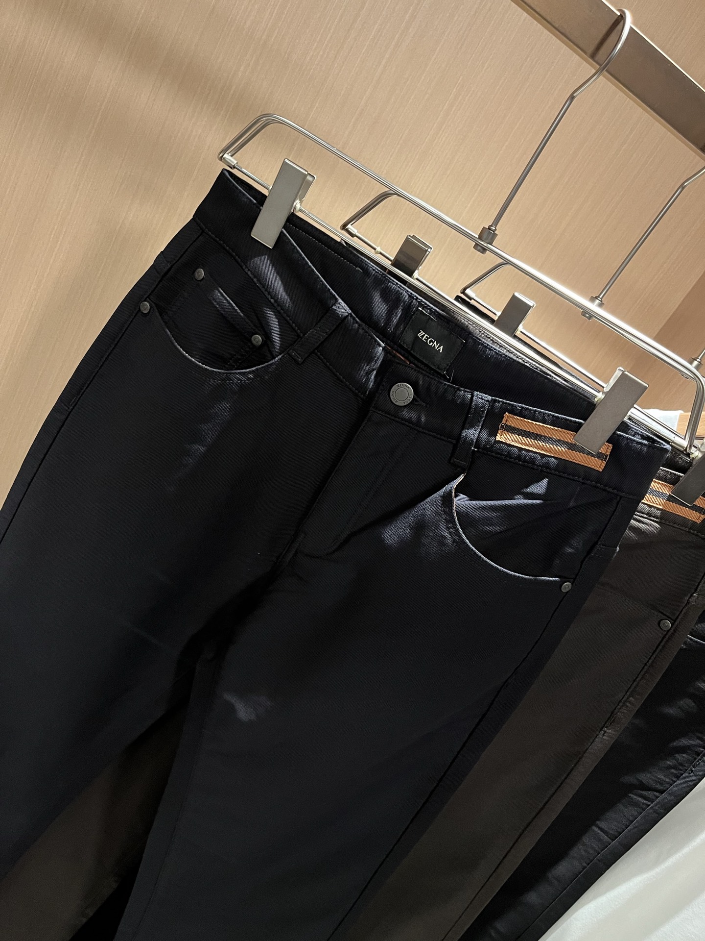 Zegna 杰尼亚 2025秋冬新款男士休闲裤，压轴的渠道货出现了！！柜台同步销售！ 毫不夸张的说，此款