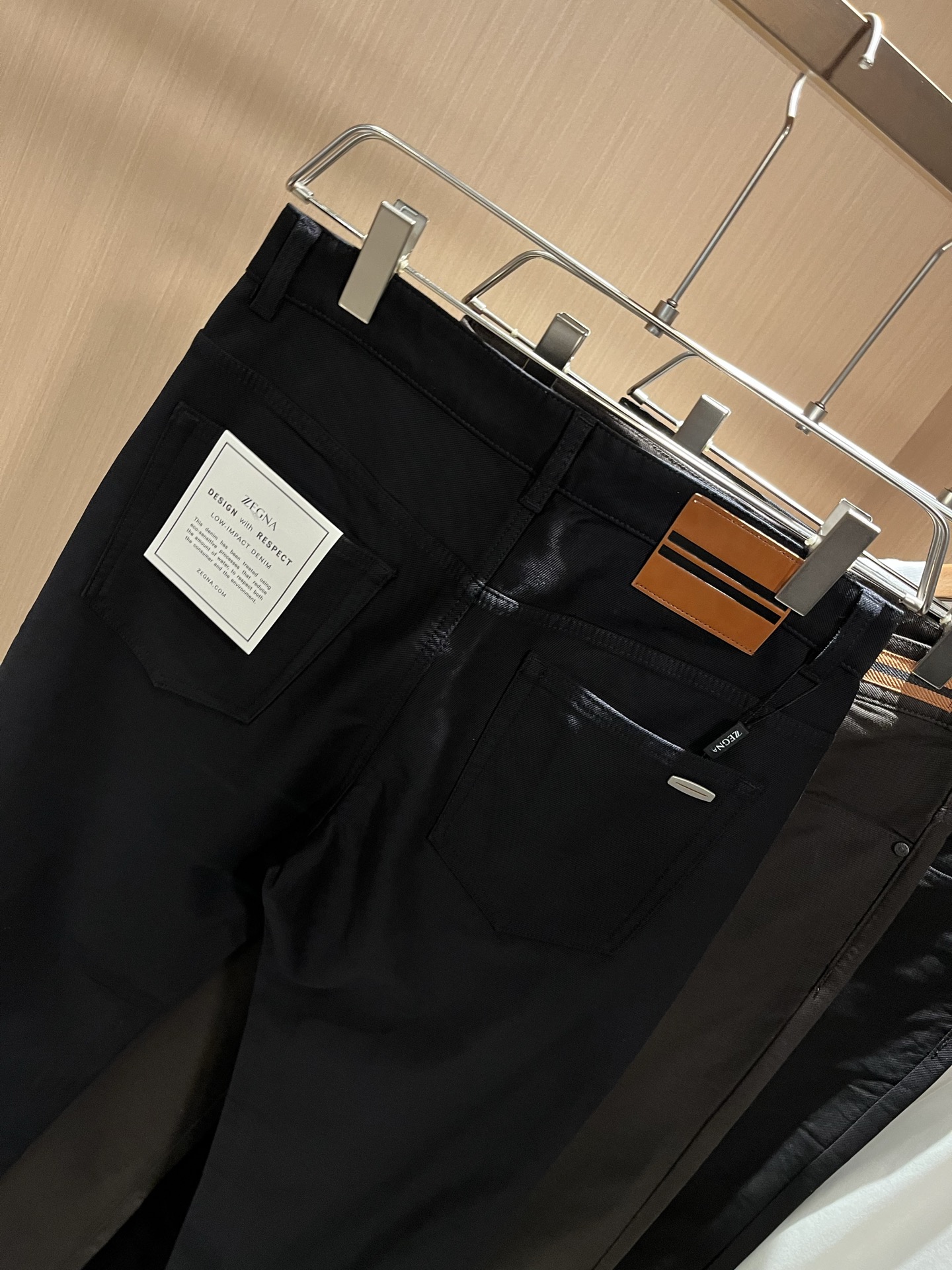 Zegna 杰尼亚 2025秋冬新款男士休闲裤，压轴的渠道货出现了！！柜台同步销售！ 毫不夸张的说，此款