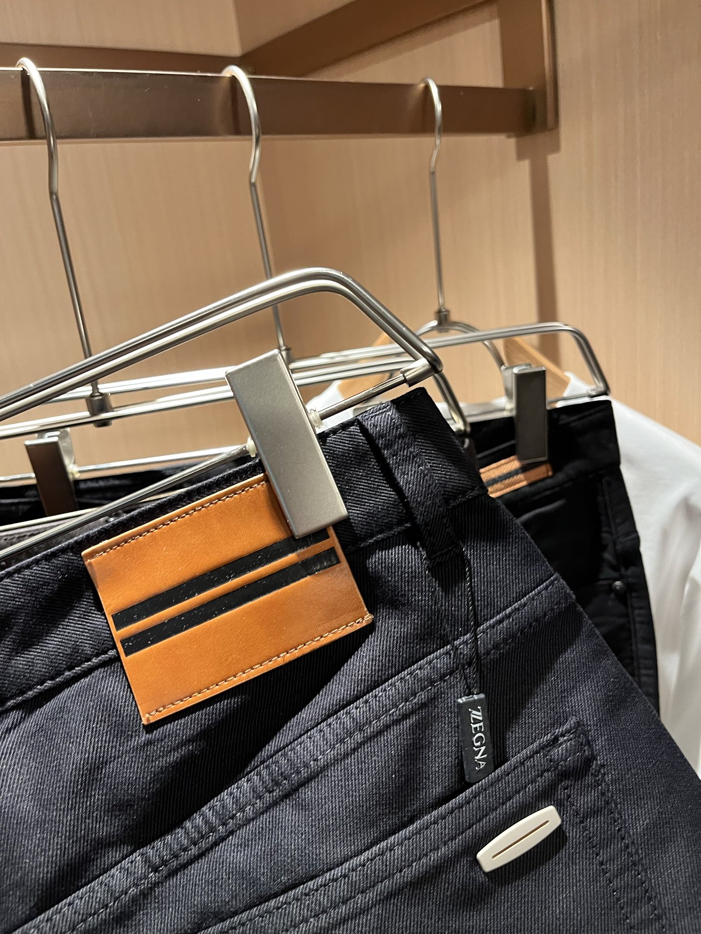 Zegna 杰尼亚 2025秋冬新款男士休闲裤，压轴的渠道货出现了！！柜台同步销售！ 毫不夸张的说，此款