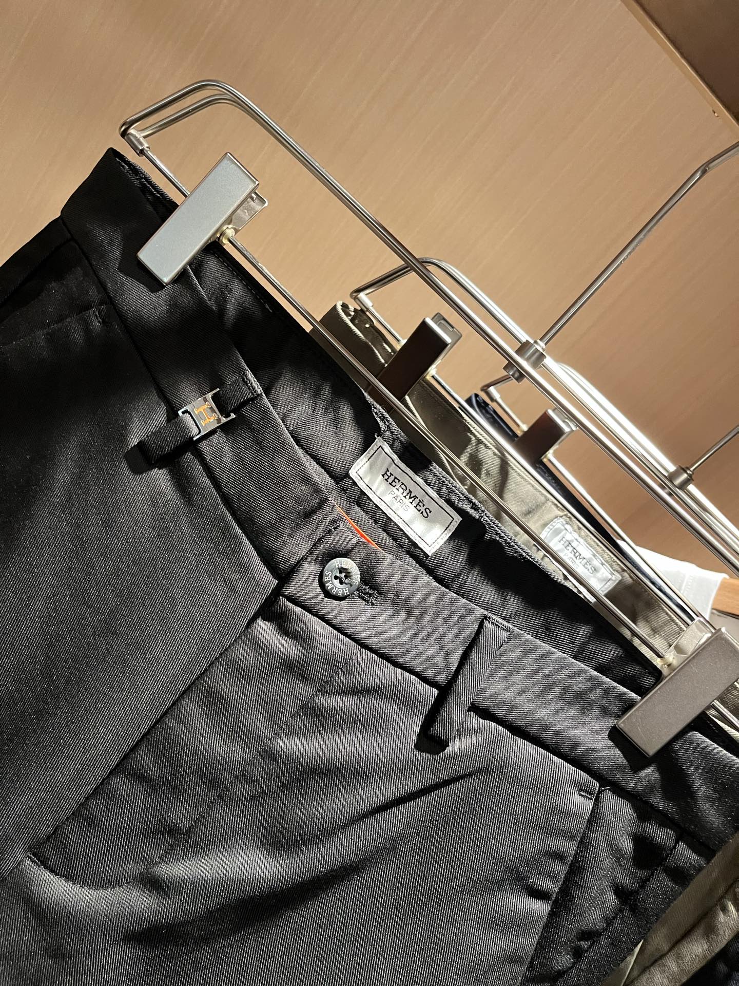 HERM*S 爱*仕 2025秋冬男士高端休闲西裤 海外贸易公司渠道订单 ！男士商务修身直筒西裤！上海恒