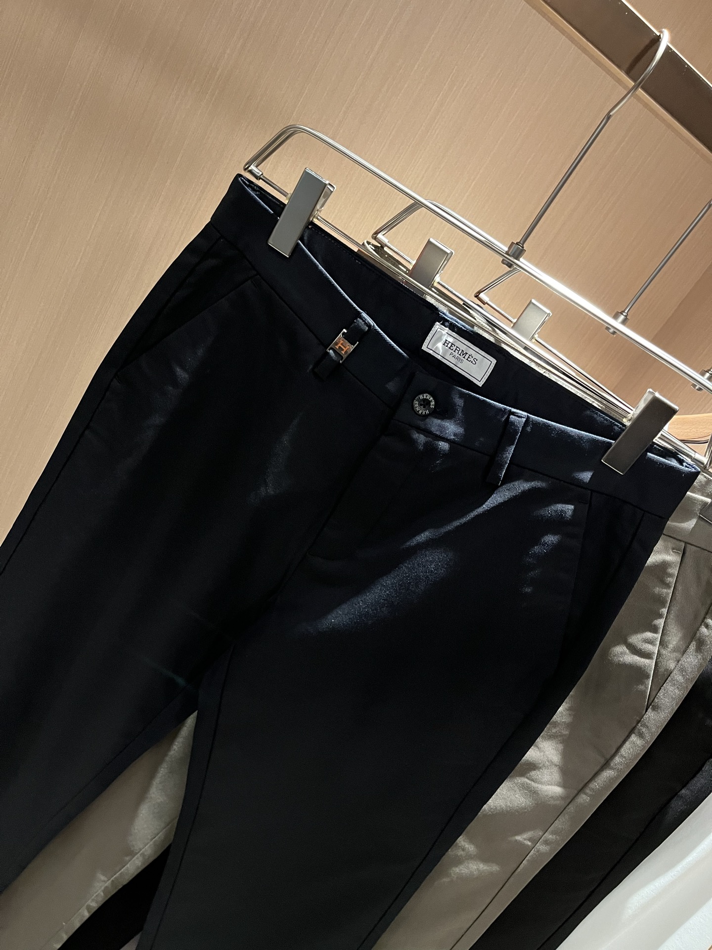 HERM*S 爱*仕 2025秋冬男士高端休闲西裤 海外贸易公司渠道订单 ！男士商务修身直筒西裤！上海恒