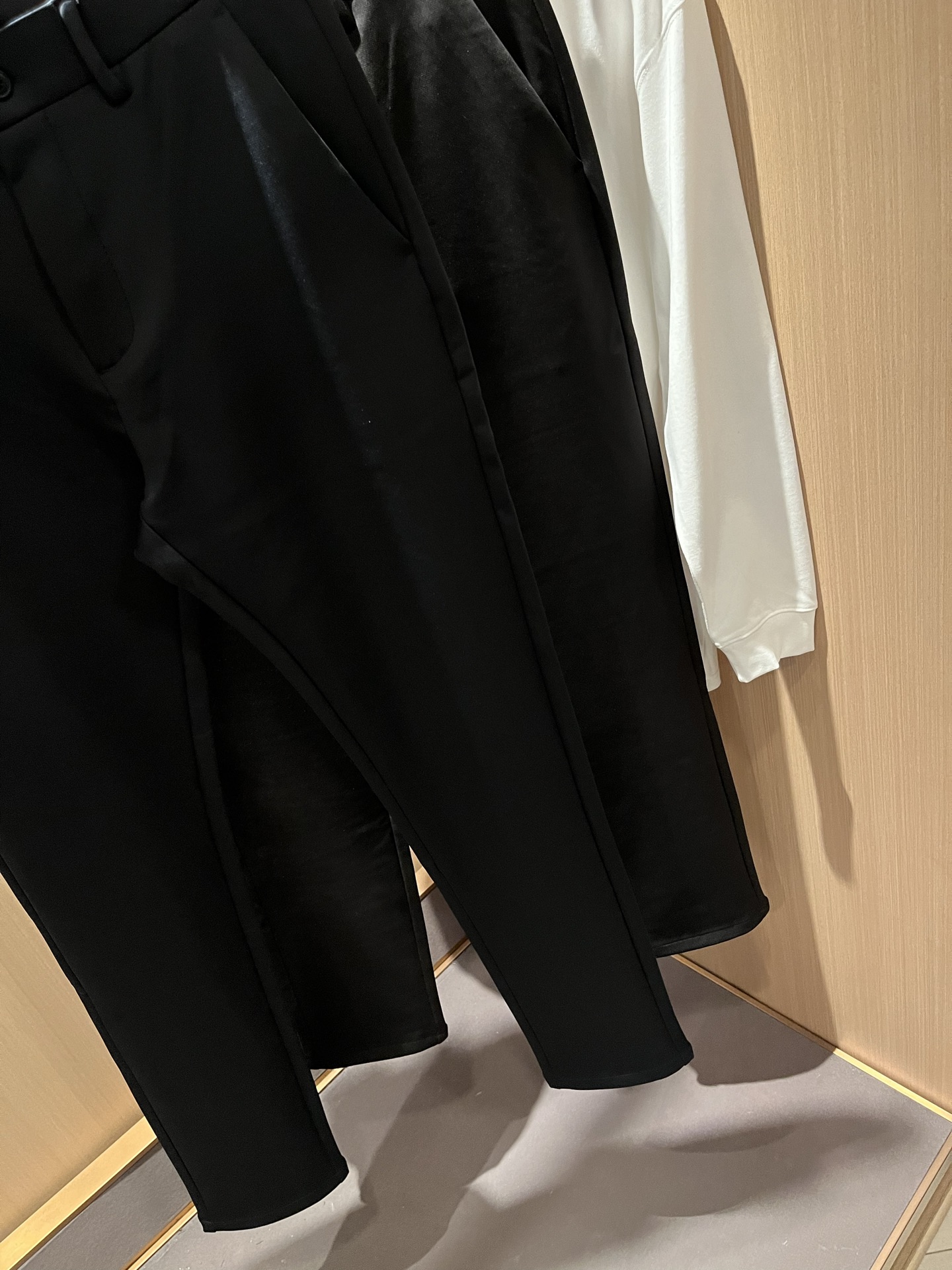 LouisVuitt*路易*登 2025秋冬新款男士休闲西裤，男士经典时尚百搭商务休闲西裤! 都市精英商