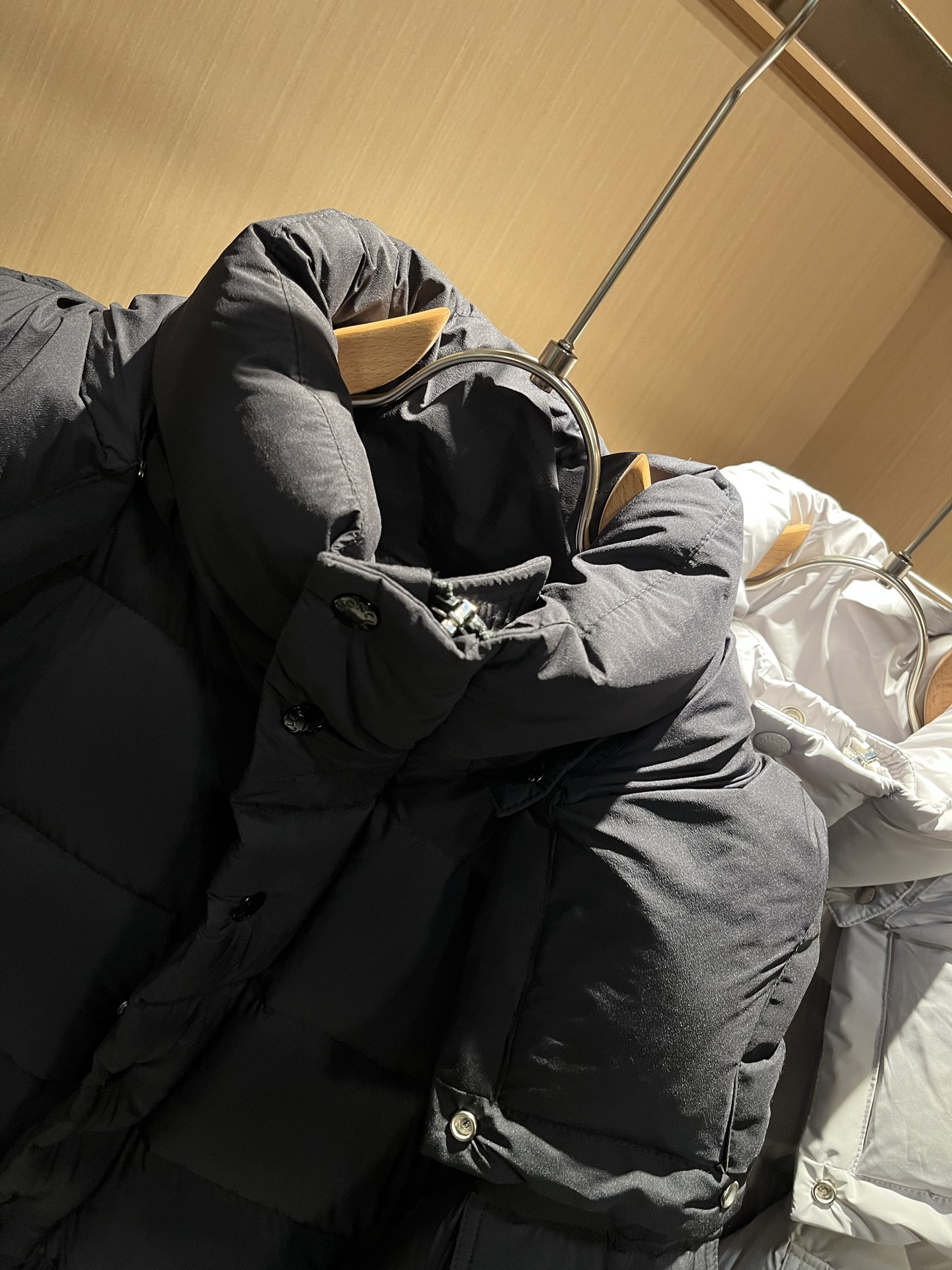 Mon*ler蒙口 2025秋冬新款男女同款👫羽绒服 ！年度的压轴款登场...匠心技艺于一身的经典款.高