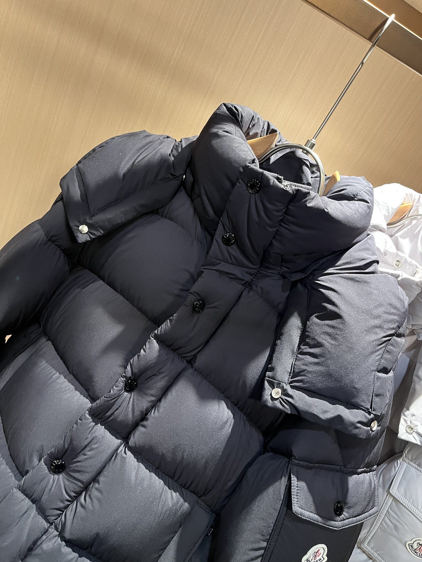 Mon*ler蒙口 2025秋冬新款男女同款👫羽绒服 ！年度的压轴款登场...匠心技艺于一身的经典款.高