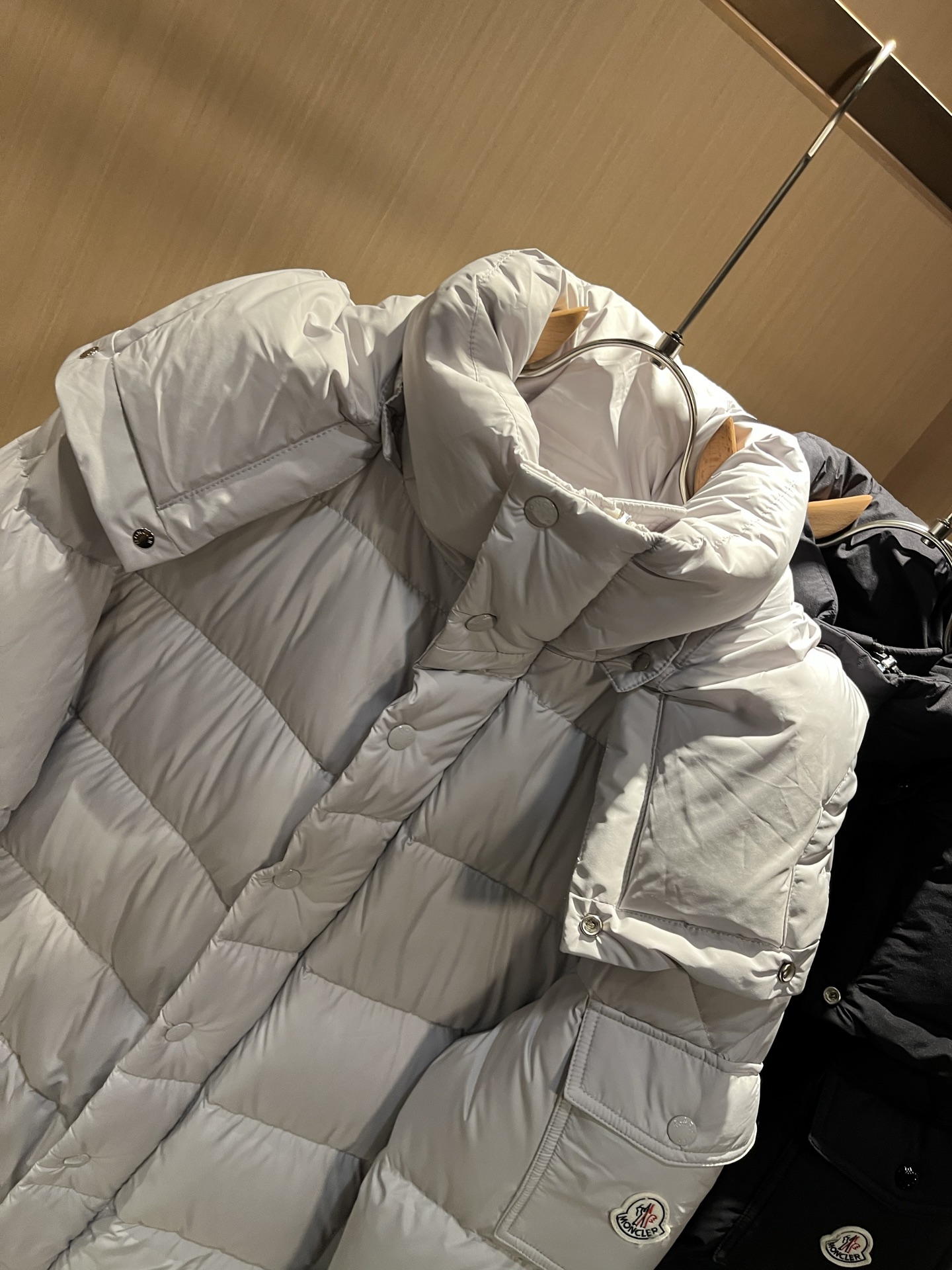 Mon*ler蒙口 2025秋冬新款男女同款👫羽绒服 ！年度的压轴款登场...匠心技艺于一身的经典款.高