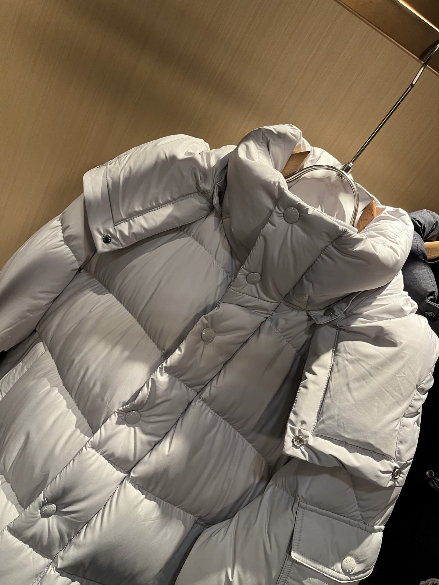 Mon*ler蒙口 2025秋冬新款男女同款👫羽绒服 ！年度的压轴款登场...匠心技艺于一身的经典款.高