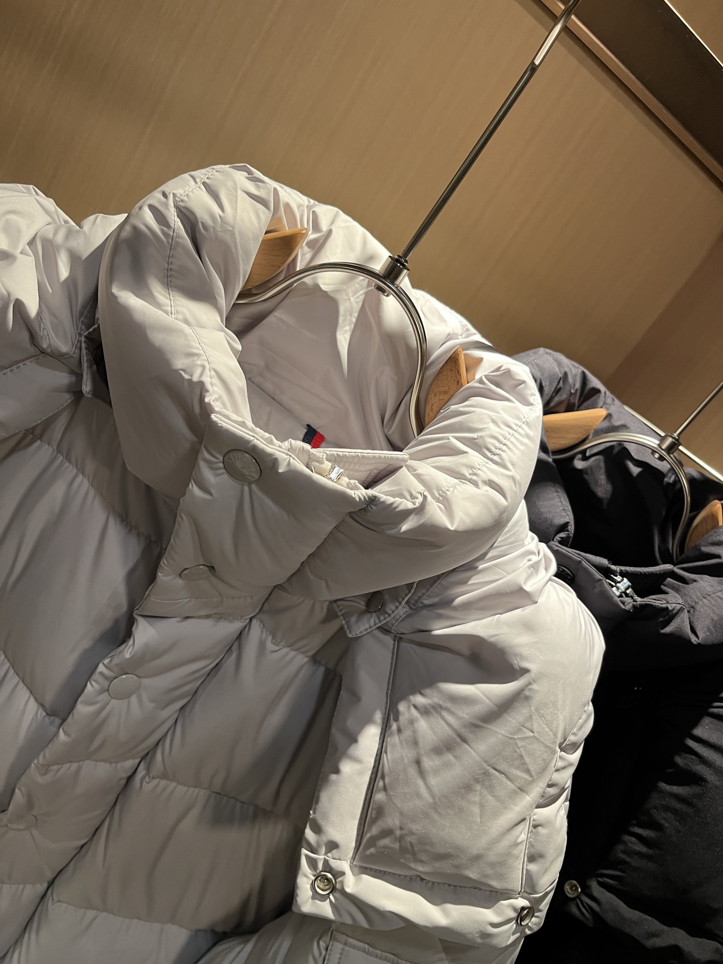 Mon*ler蒙口 2025秋冬新款男女同款👫羽绒服 ！年度的压轴款登场...匠心技艺于一身的经典款.高