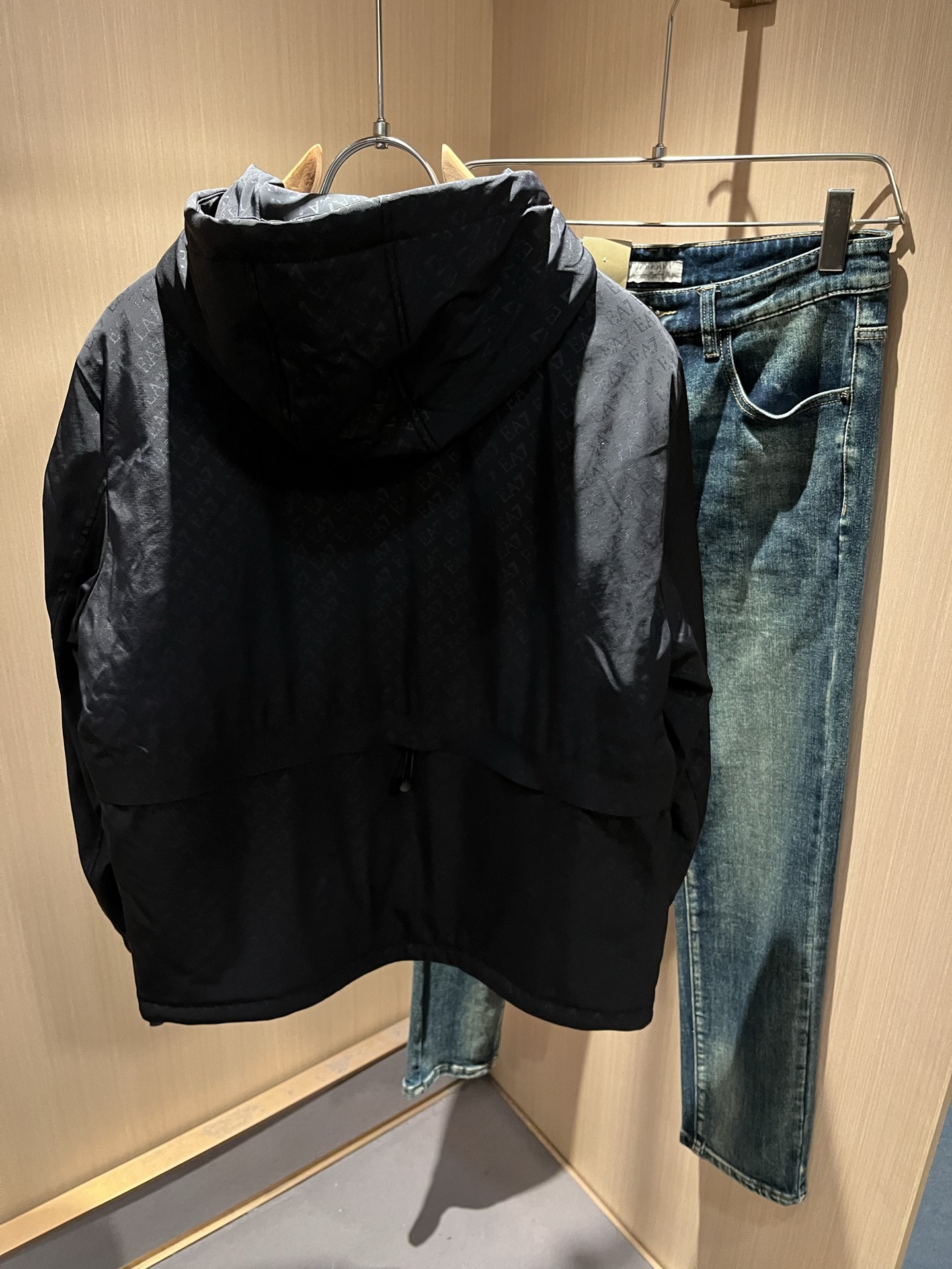 Arman阿*尼 2025秋冬休闲棉服夹克外套，最新时尚休闲拉链夹克，时尚夹克外套!贸易公司渠道稀出，同