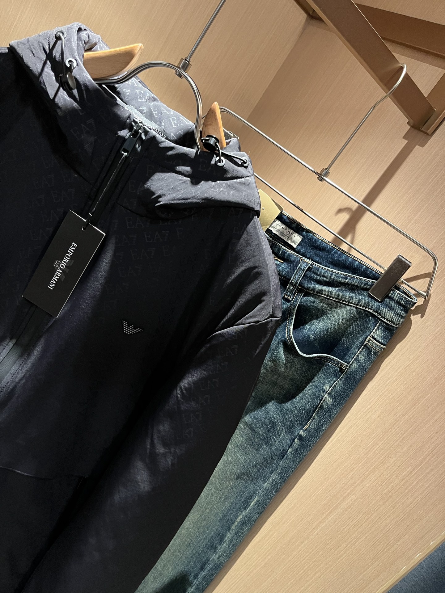 Arman阿*尼 2025秋冬休闲棉服夹克外套，最新时尚休闲拉链夹克，时尚夹克外套!贸易公司渠道稀出，同