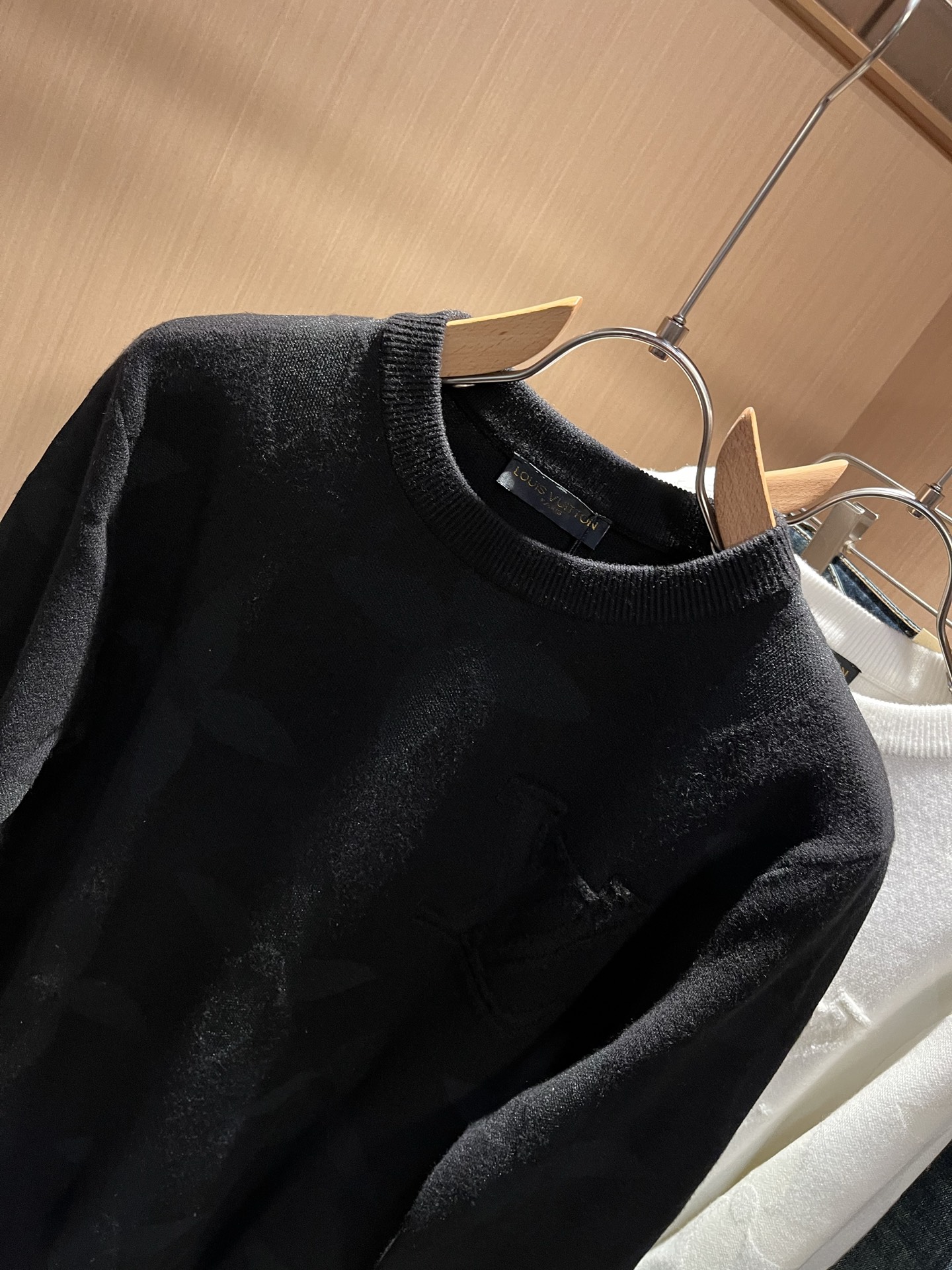 Louis Vuit*on 2025秋冬路易家族轻奢Monogram钩织针织羊毛衫！男女同款👫装饰！ 路