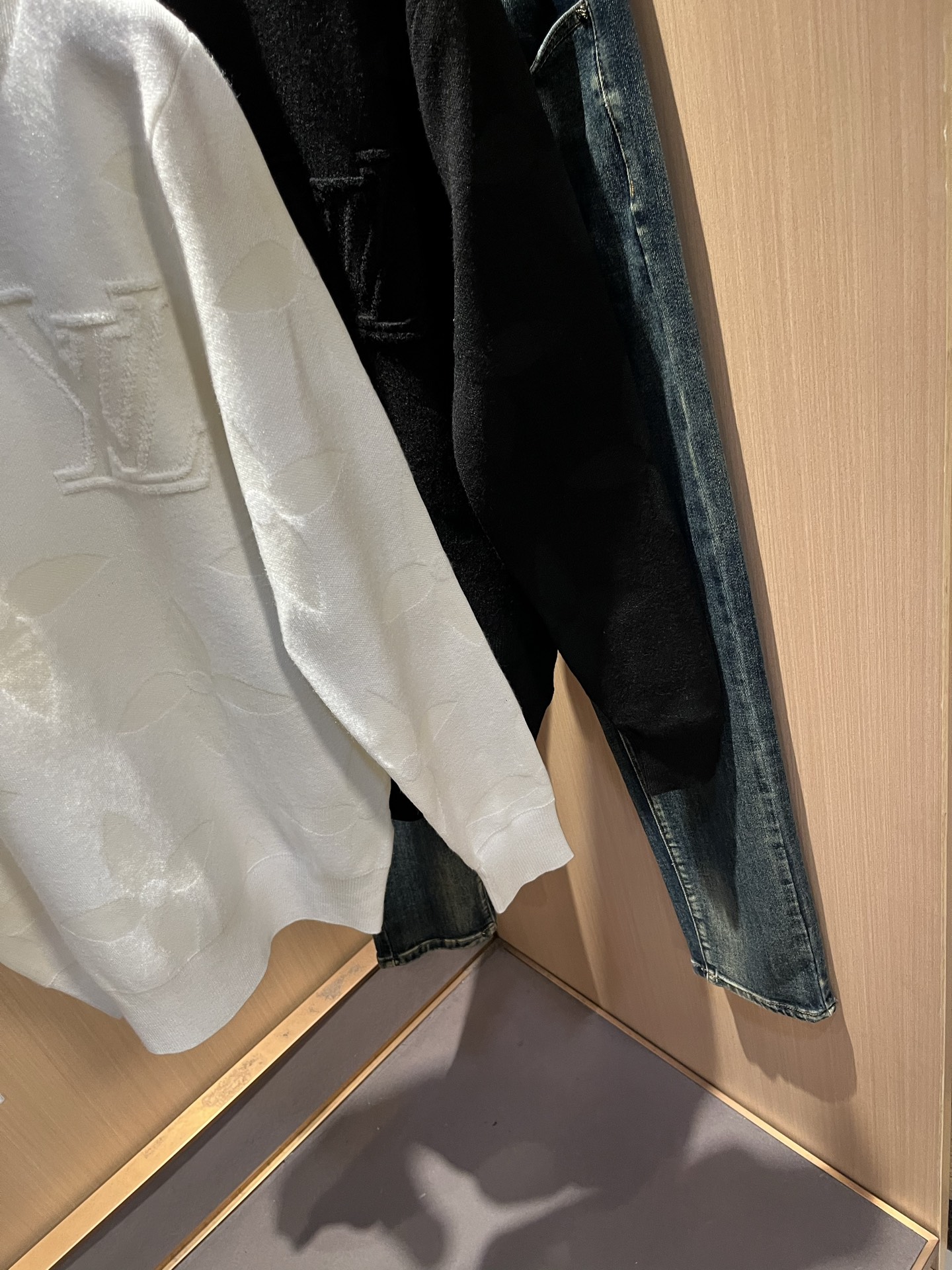 Louis Vuit*on 2025秋冬路易家族轻奢Monogram钩织针织羊毛衫！男女同款👫装饰！ 路