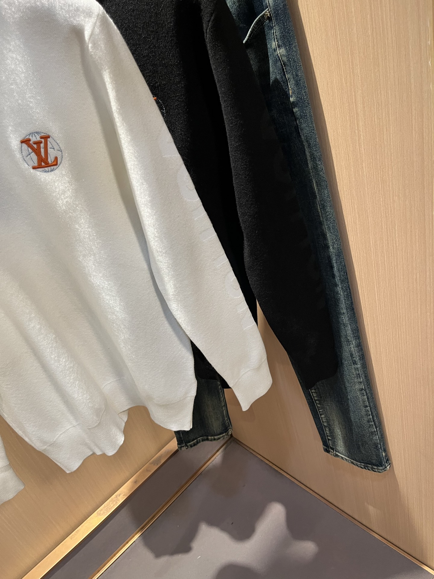 Louis Vuit*on 2025秋冬路易家族轻奢Monogram钩织针织羊毛衫！男女同款👫装饰！ 路