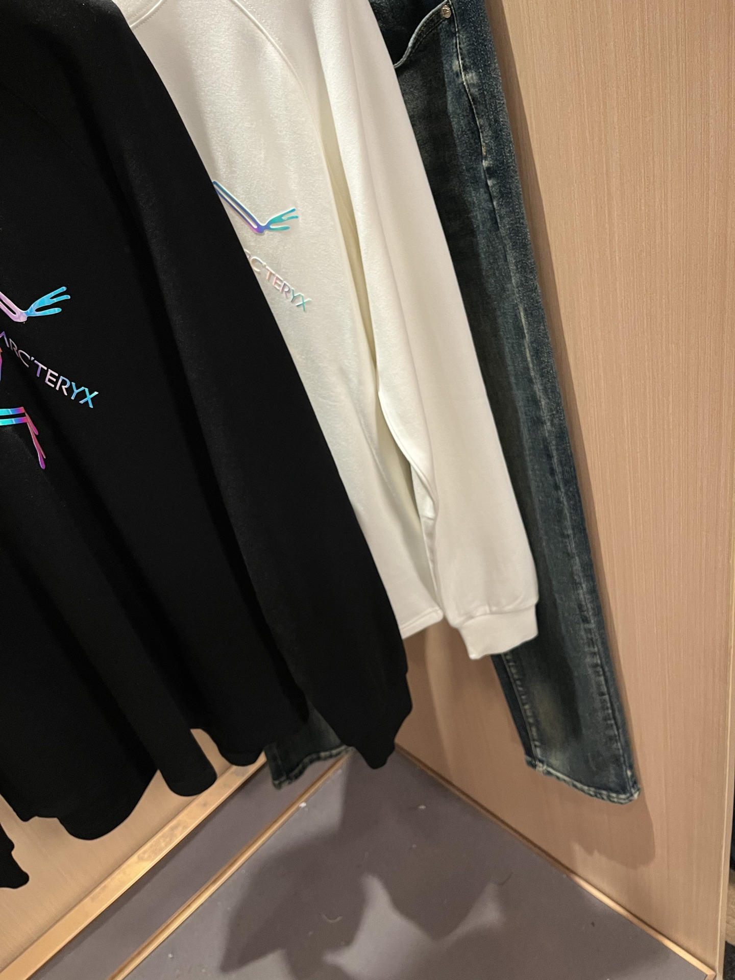 ARCTER*X始*祖鸟 2025秋冬新款男女同款👫休闲打底衫，户外品牌可能大家第一想到的就是加拿大鹅、