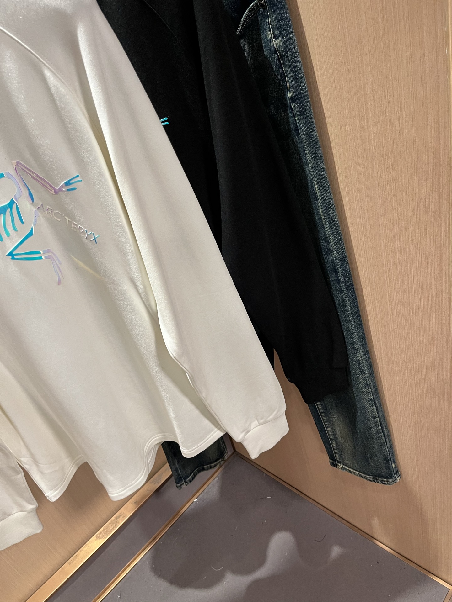 ARCTER*X始*祖鸟 2025秋冬新款男女同款👫休闲打底衫，户外品牌可能大家第一想到的就是加拿大鹅、