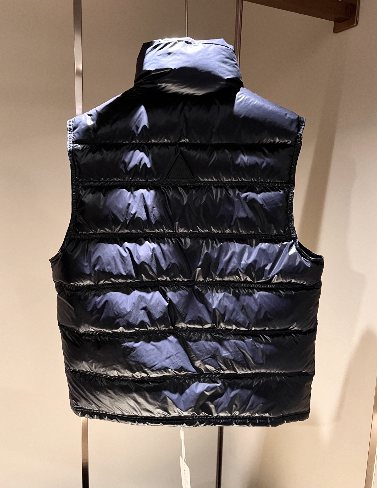 Mon*ler蒙口 2025秋冬新款男女同款👫羽绒马甲夹克 ！年度的压轴款登场...匠心技艺于一身的经典