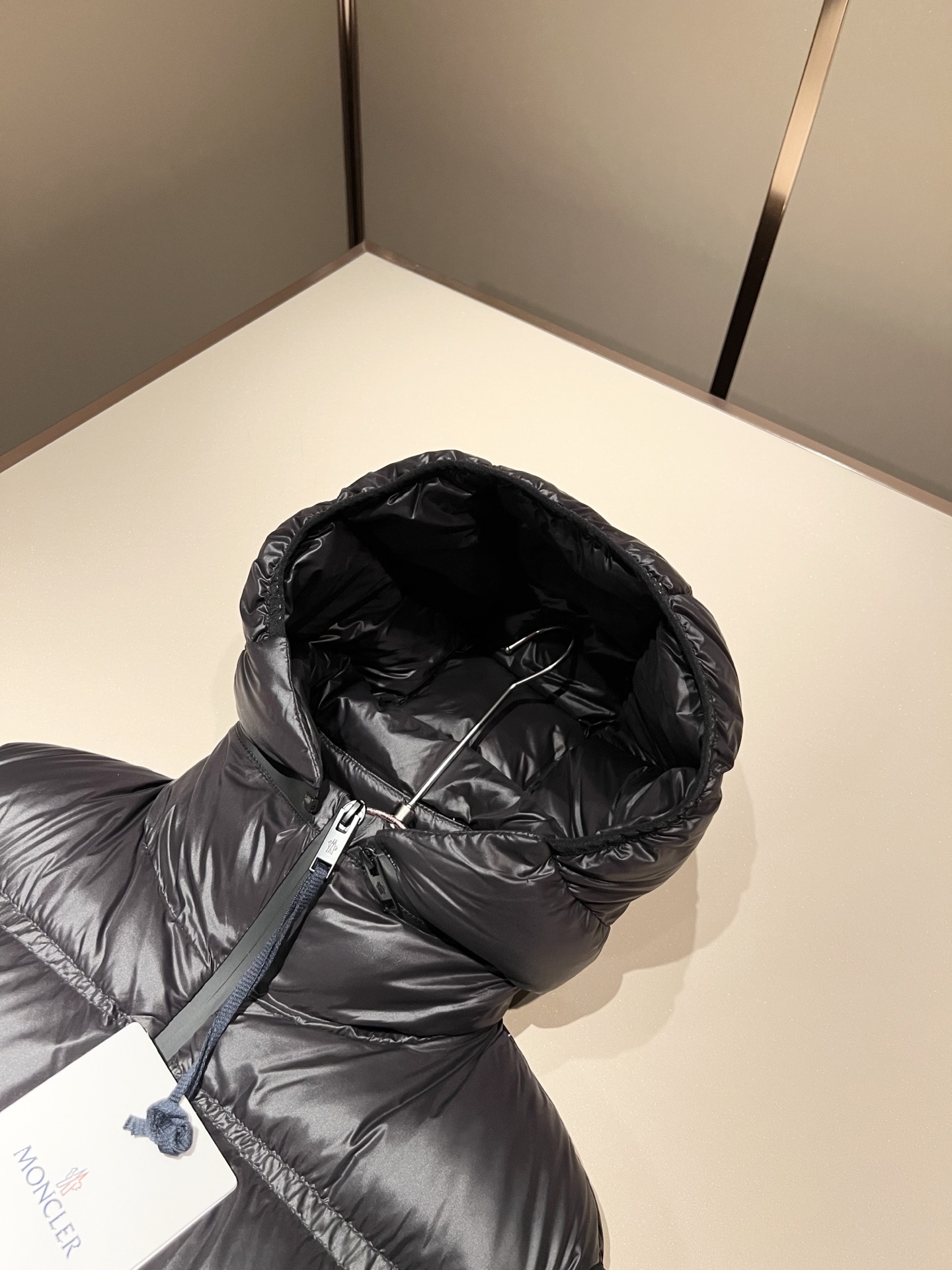 Mon*ler蒙口 2025秋冬新款男女同款👫羽绒马甲夹克 ！年度的压轴款登场...匠心技艺于一身的经典