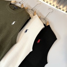 保罗POLOSPORT 2025秋冬新款男女同款👫羊毛马甲背心,简约纯色时尚款不乏有许多设计大咖们都对于 保罗POLOSPORT 2025秋冬新款男女同款👫羊毛马甲背心,简约纯色时尚款不乏有许多设计大咖们都对于