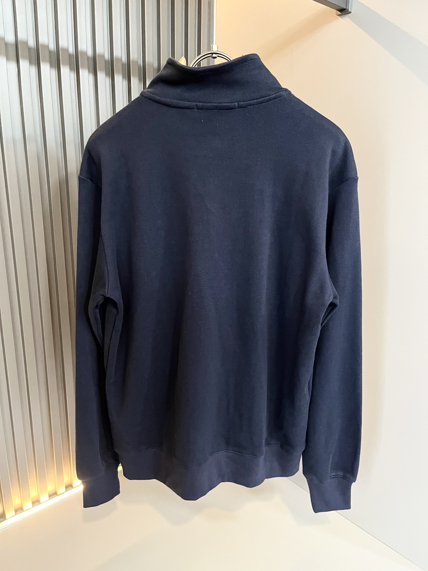 Loro Piana诺悠翩雅 2025秋冬新品男士卫衣，外贸公司订单！胸前logo图案徽章设计！客供珠地