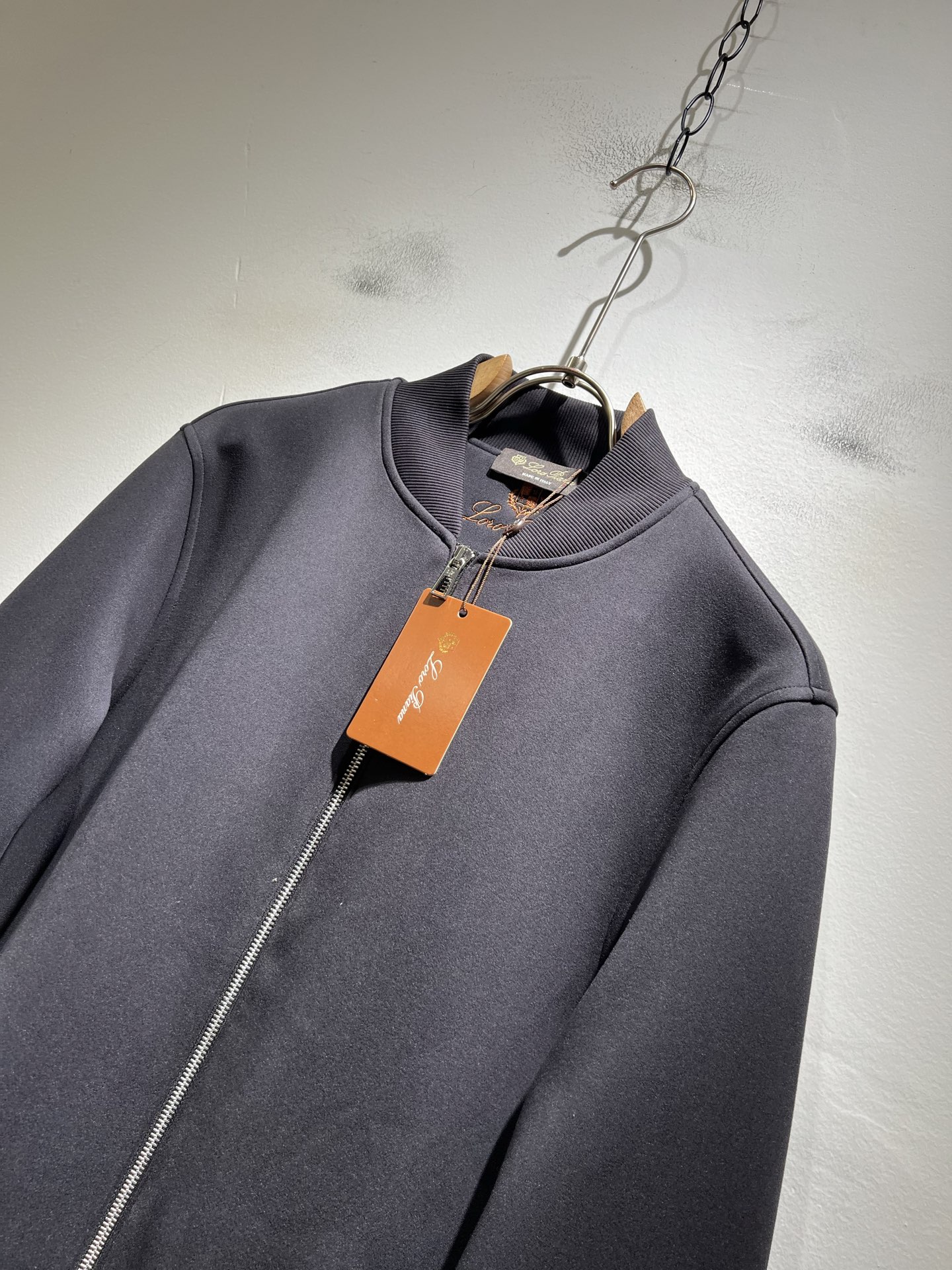 Loro Piana诺悠翩雅 2025秋冬新品男士休闲夹克外套，外贸公司订单！客供仿绒棉材质，刺绣log