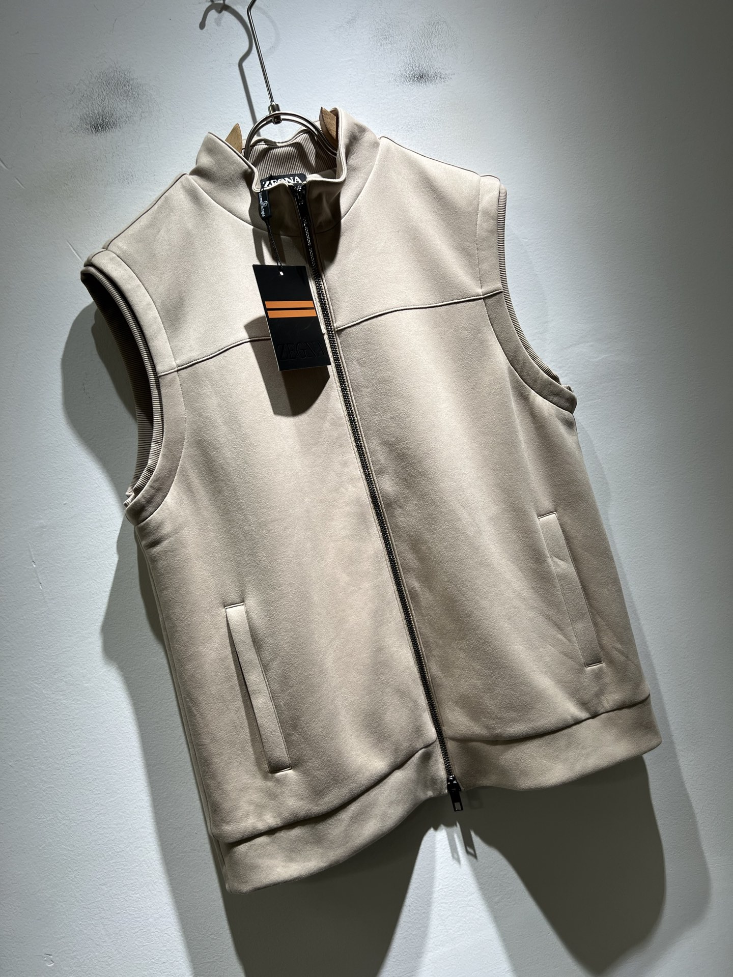 Ermenegildo Zeg*a杰*亚 2025秋冬新品男士马甲，官网同步！外贸公司订单！客供仿绒棉材