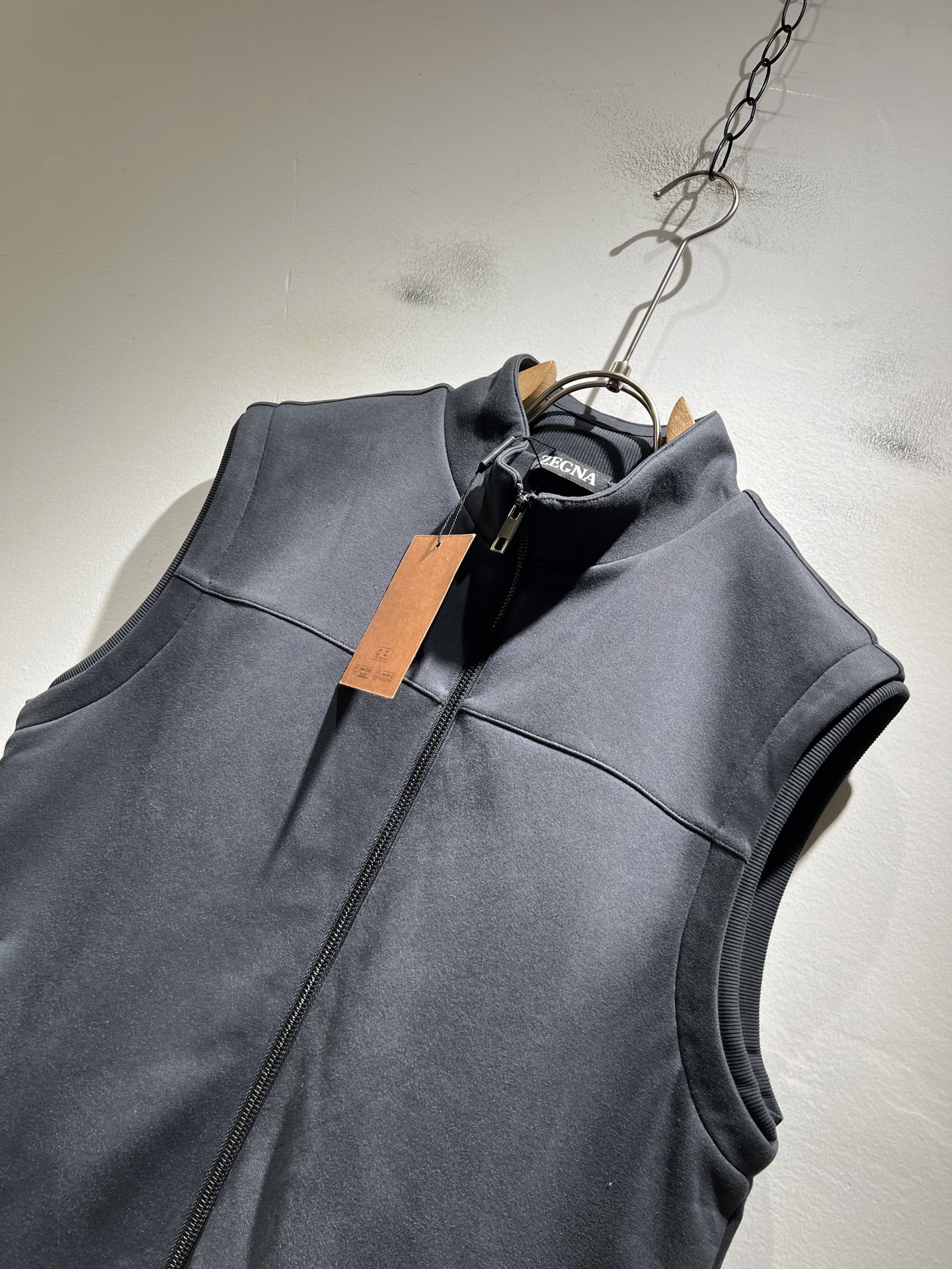 Ermenegildo Zeg*a杰*亚 2025秋冬新品男士马甲，官网同步！外贸公司订单！客供仿绒棉材