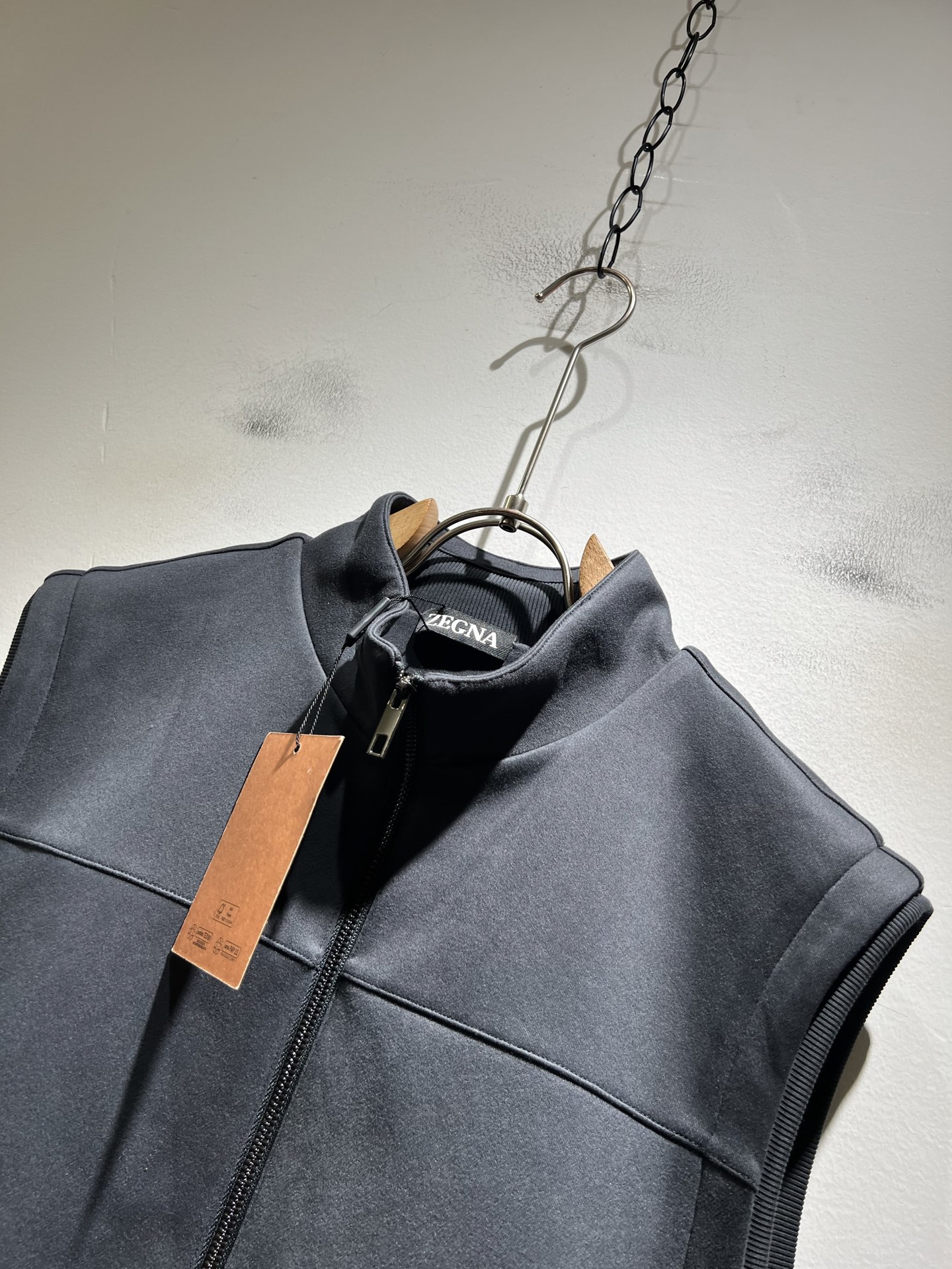 Ermenegildo Zeg*a杰*亚 2025秋冬新品男士马甲，官网同步！外贸公司订单！客供仿绒棉材