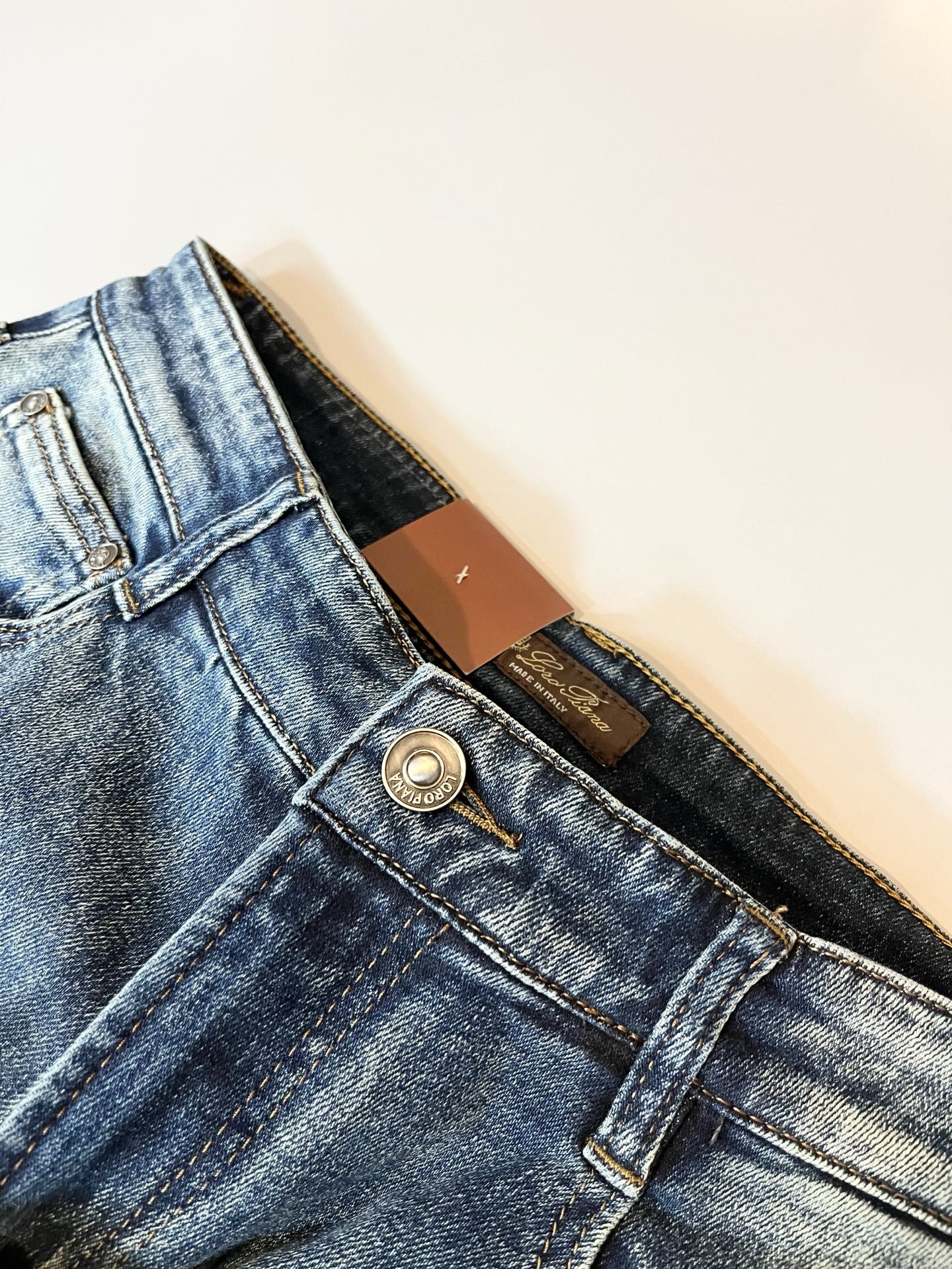 Loro Piana诺悠翩雅 2025秋冬新品男士时装款高端休闲裤，香港洋行渠道货，日本原厂出品，纯血统