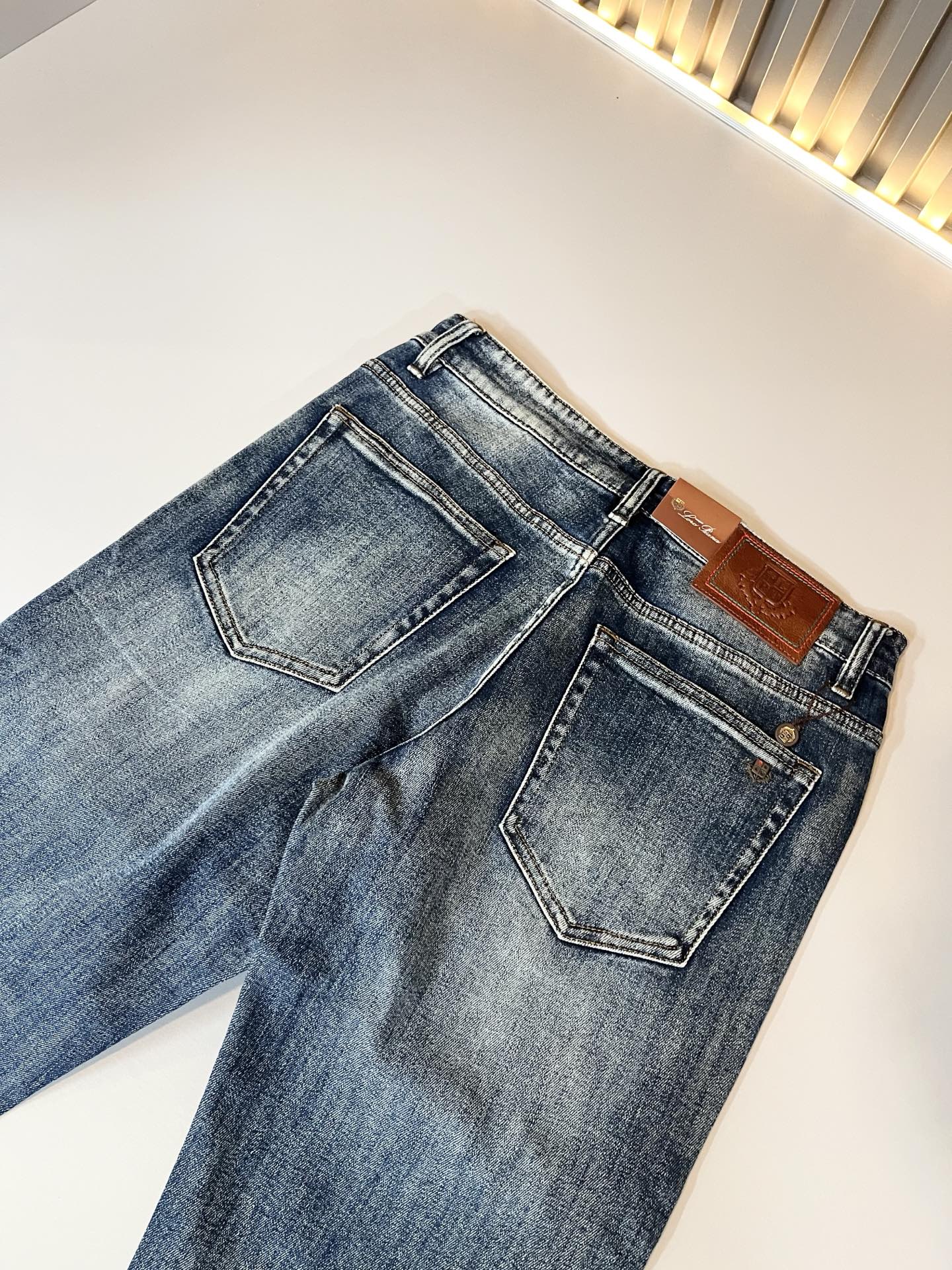 Loro Piana诺悠翩雅 2025秋冬新品男士时装款高端休闲裤，香港洋行渠道货，日本原厂出品，纯血统