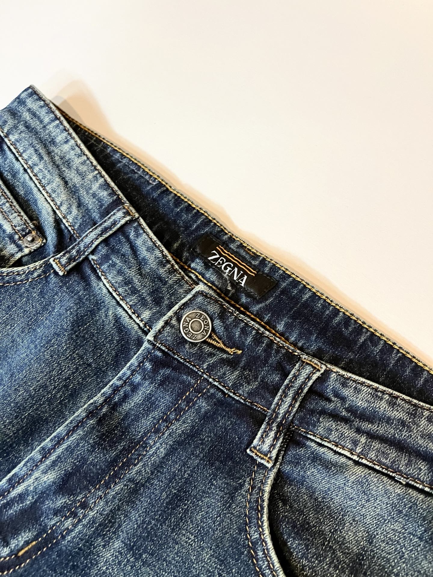 Zegna 杰尼亚 2025秋冬新款男士休闲牛仔裤，压轴的渠道货出现了！！柜台同步销售！ 毫不夸张的说，