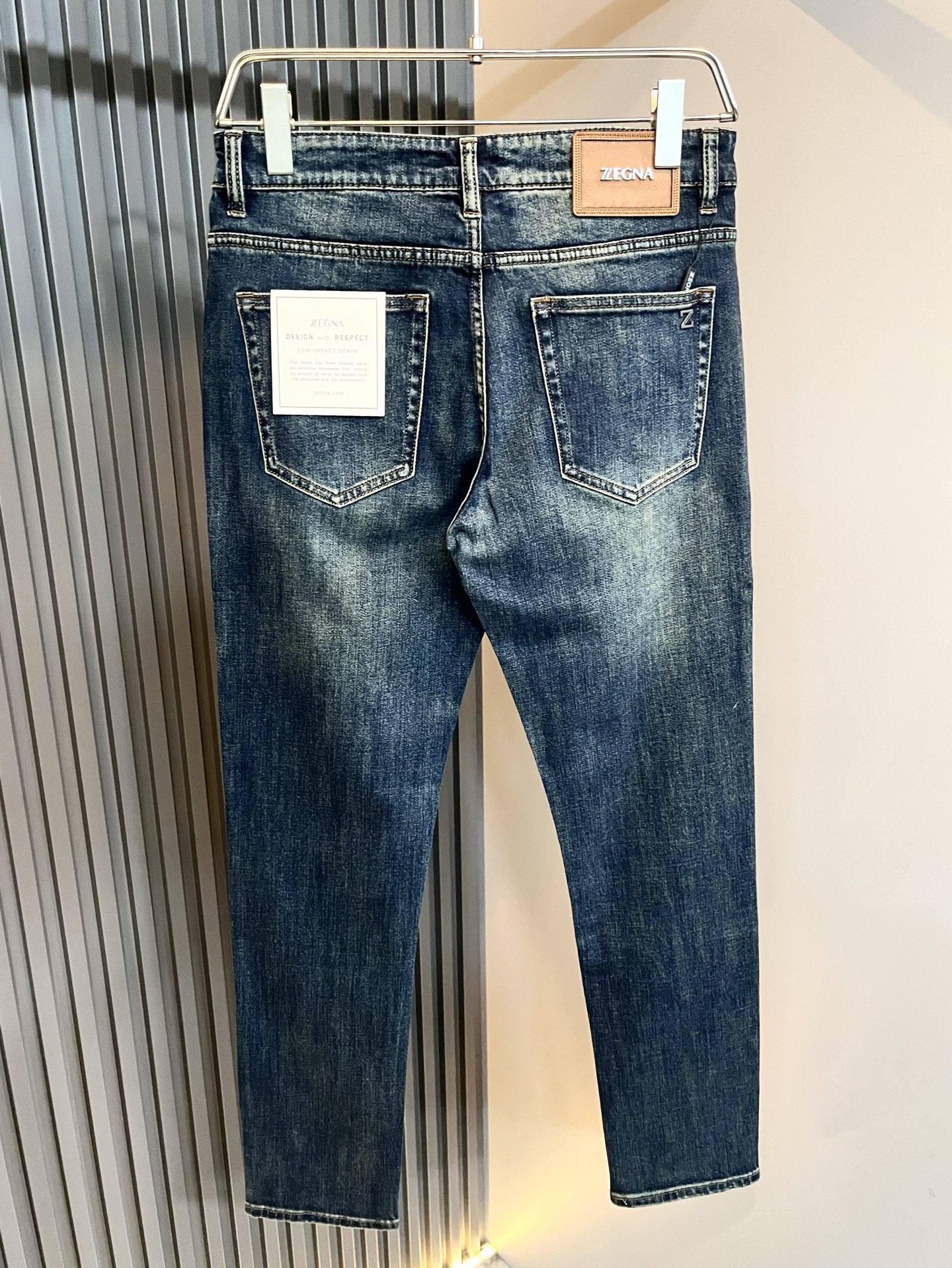 Zegna 杰尼亚 2025秋冬新款男士休闲牛仔裤，压轴的渠道货出现了！！柜台同步销售！ 毫不夸张的说，