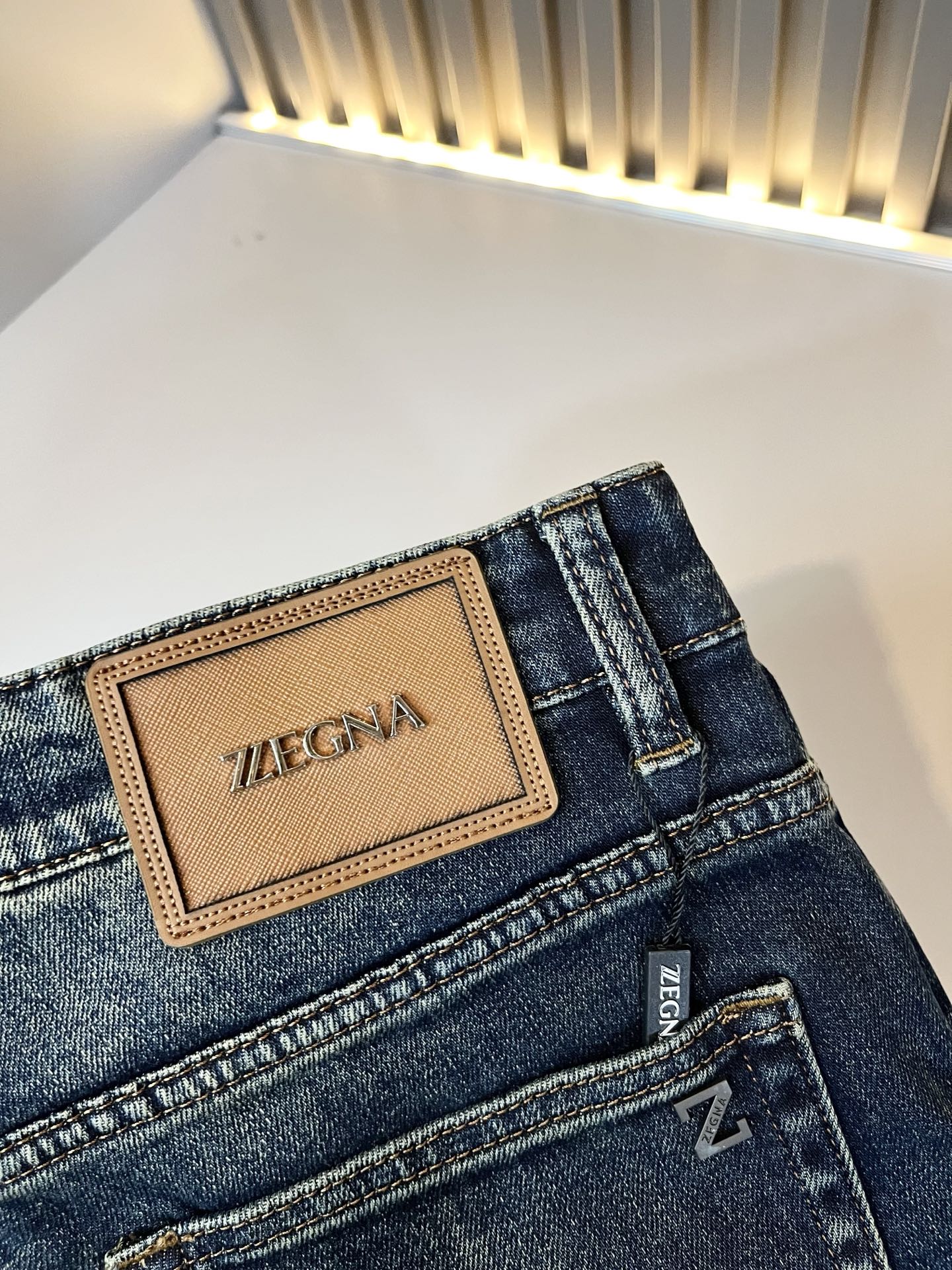 Zegna 杰尼亚 2025秋冬新款男士休闲牛仔裤，压轴的渠道货出现了！！柜台同步销售！ 毫不夸张的说，