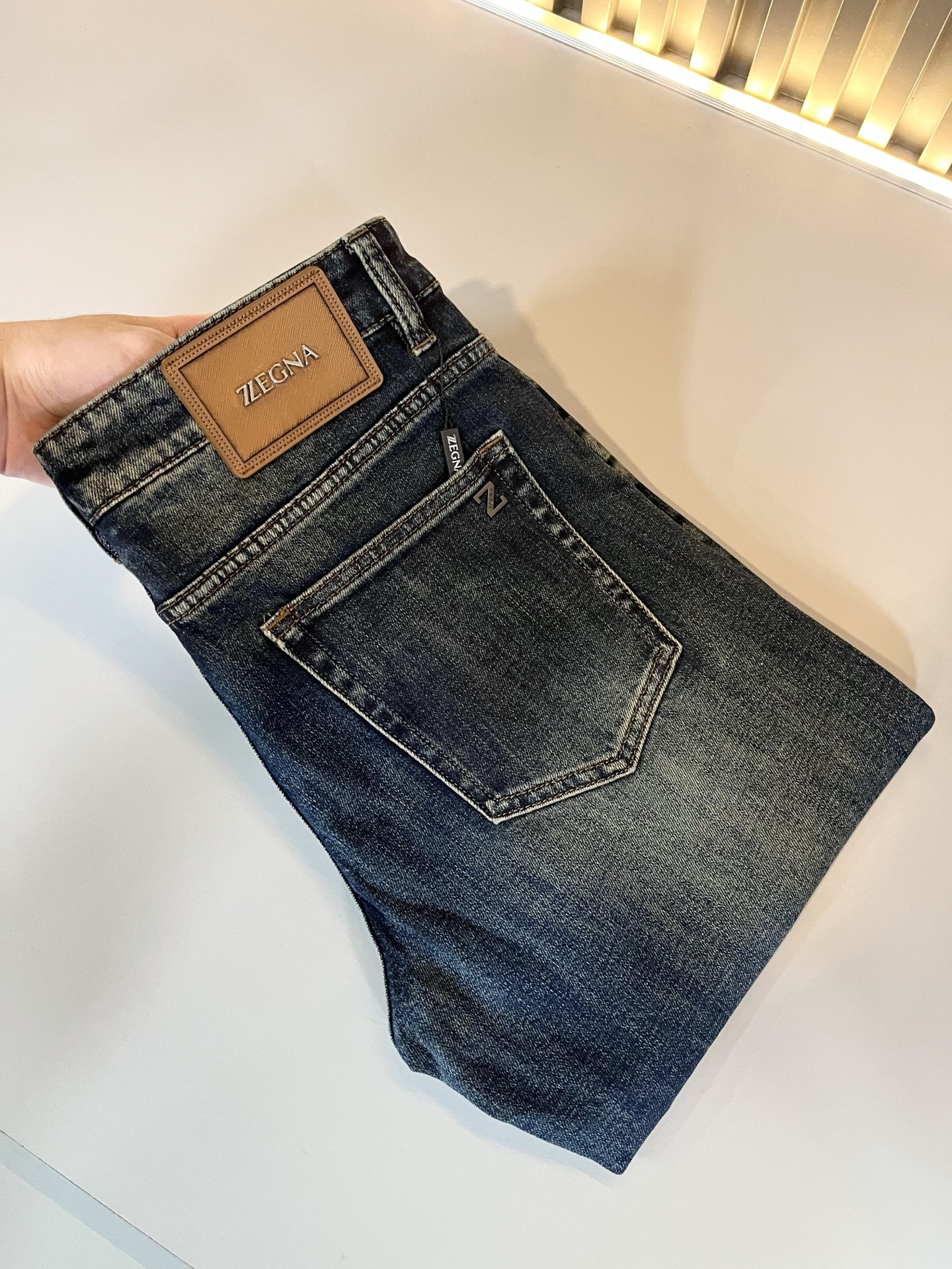 Zegna 杰尼亚 2025秋冬新款男士休闲牛仔裤，压轴的渠道货出现了！！柜台同步销售！ 毫不夸张的说，