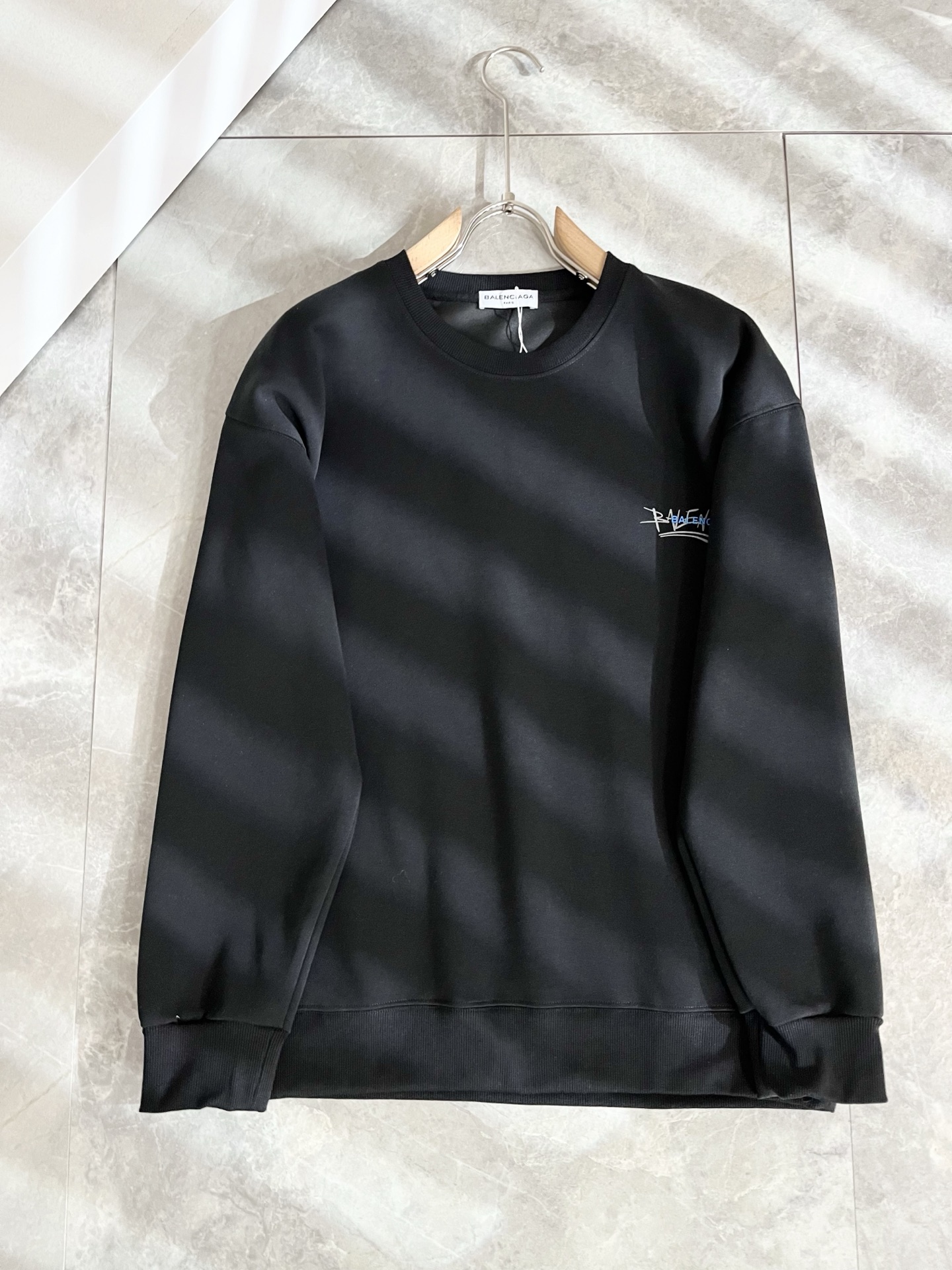 BALENCIA*巴黎*家 2025秋冬最新款百搭卫衣，男女同款👫❤️经典标志图案字母logo图案压胶工