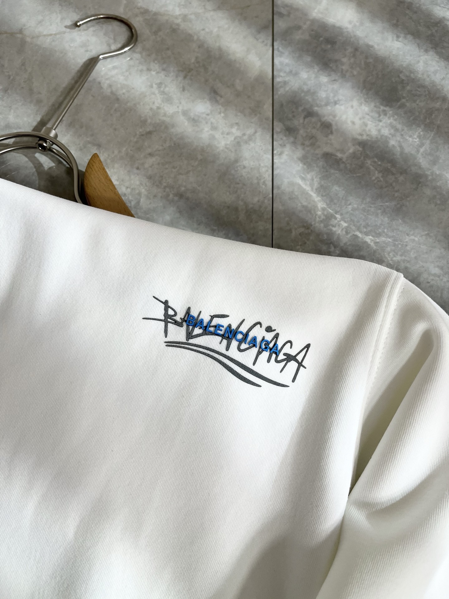 BALENCIA*巴黎*家 2025秋冬最新款百搭卫衣，男女同款👫❤️经典标志图案字母logo图案压胶工