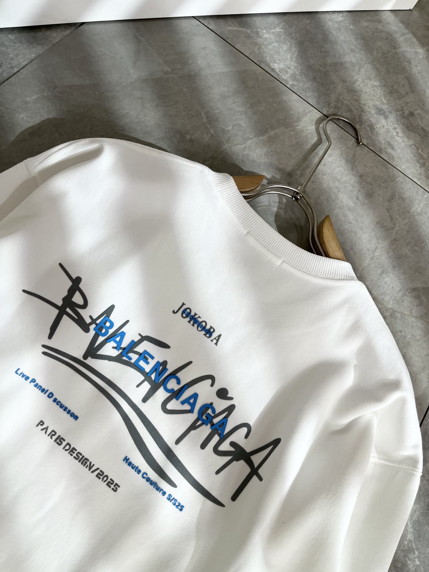 BALENCIA*巴黎*家 2025秋冬最新款百搭卫衣，男女同款👫❤️经典标志图案字母logo图案压胶工