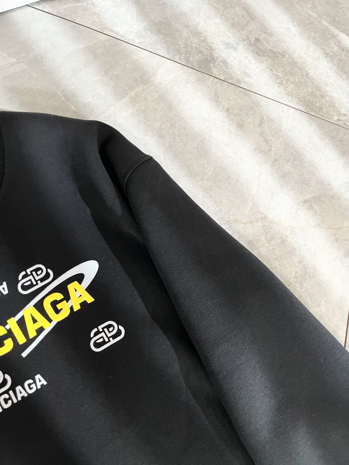 BALENCIA*巴黎*家 2025秋冬最新款百搭卫衣，男女同款👫❤️经典标志图案字母logo图案压胶工