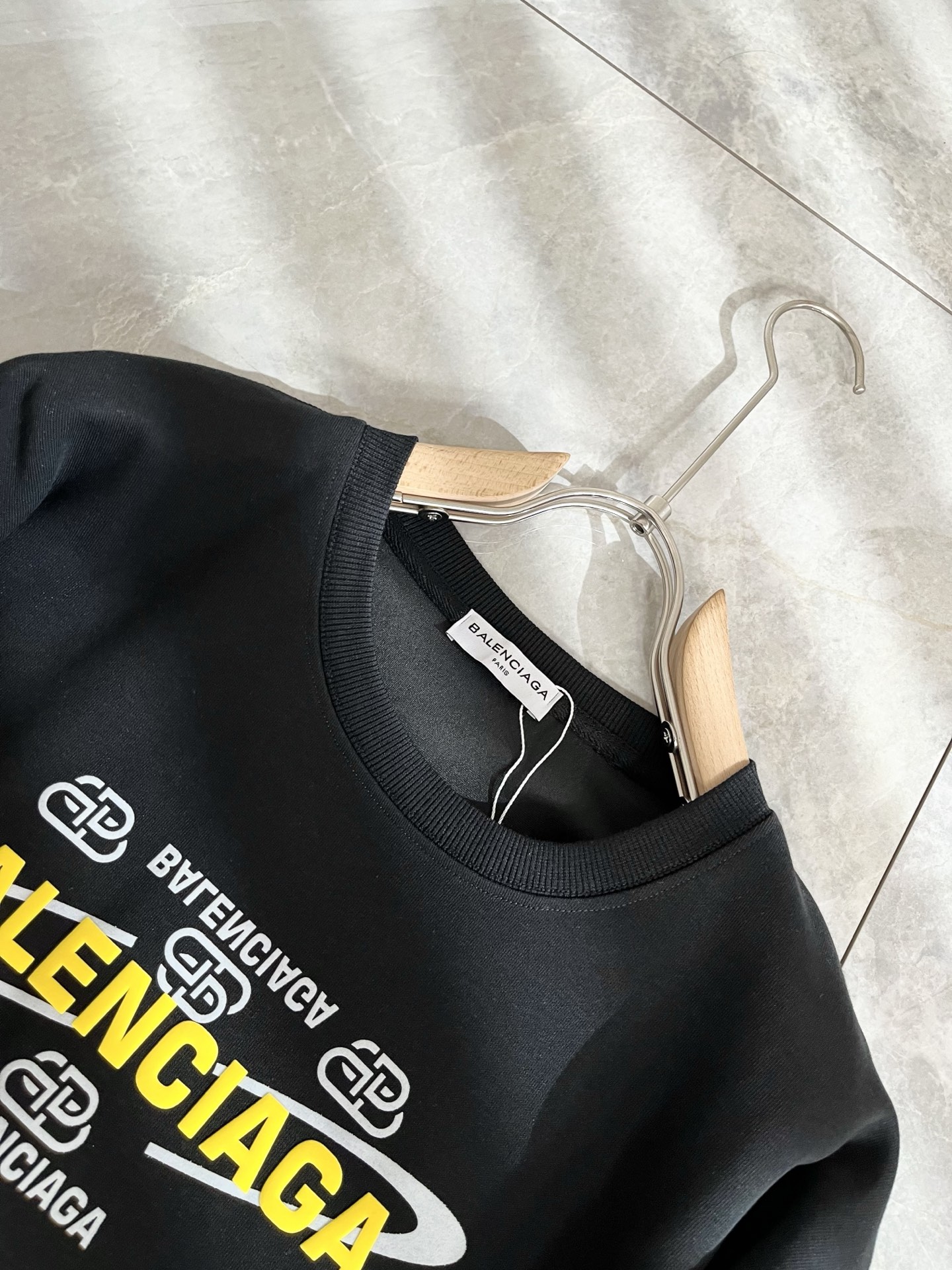 BALENCIA*巴黎*家 2025秋冬最新款百搭卫衣，男女同款👫❤️经典标志图案字母logo图案压胶工