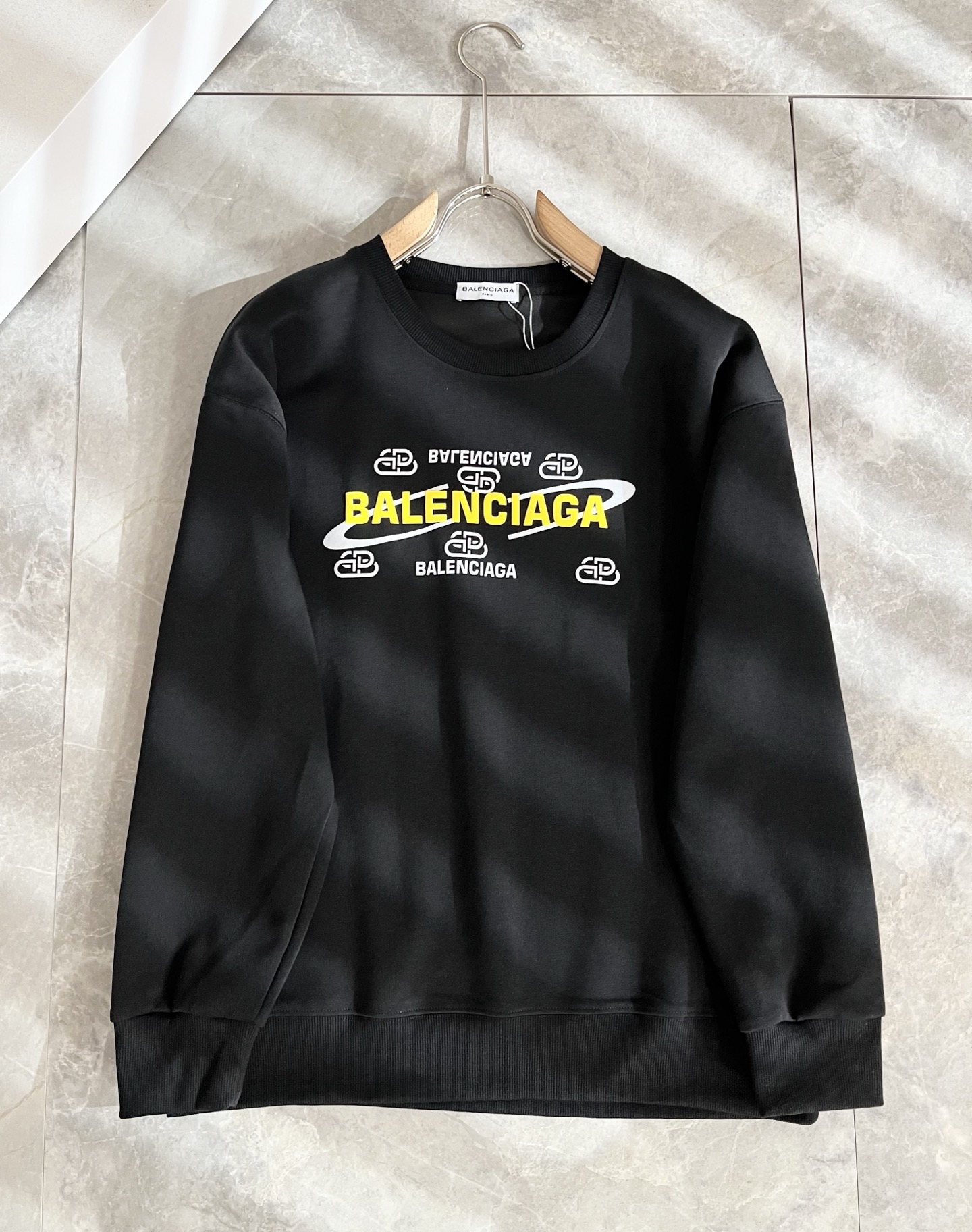 BALENCIA*巴黎*家 2025秋冬最新款百搭卫衣，男女同款👫❤️经典标志图案字母logo图案压胶工