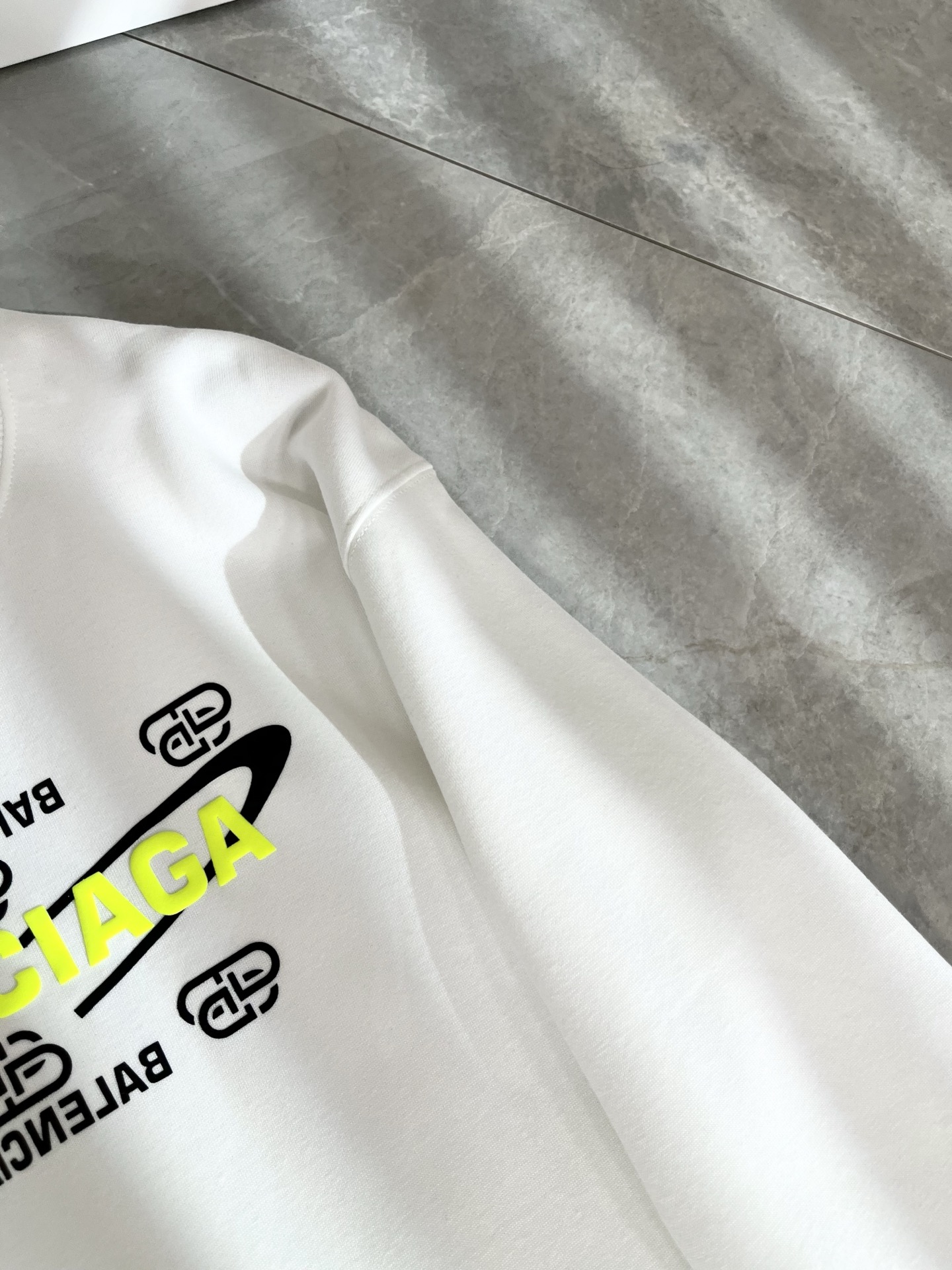 BALENCIA*巴黎*家 2025秋冬最新款百搭卫衣，男女同款👫❤️经典标志图案字母logo图案压胶工