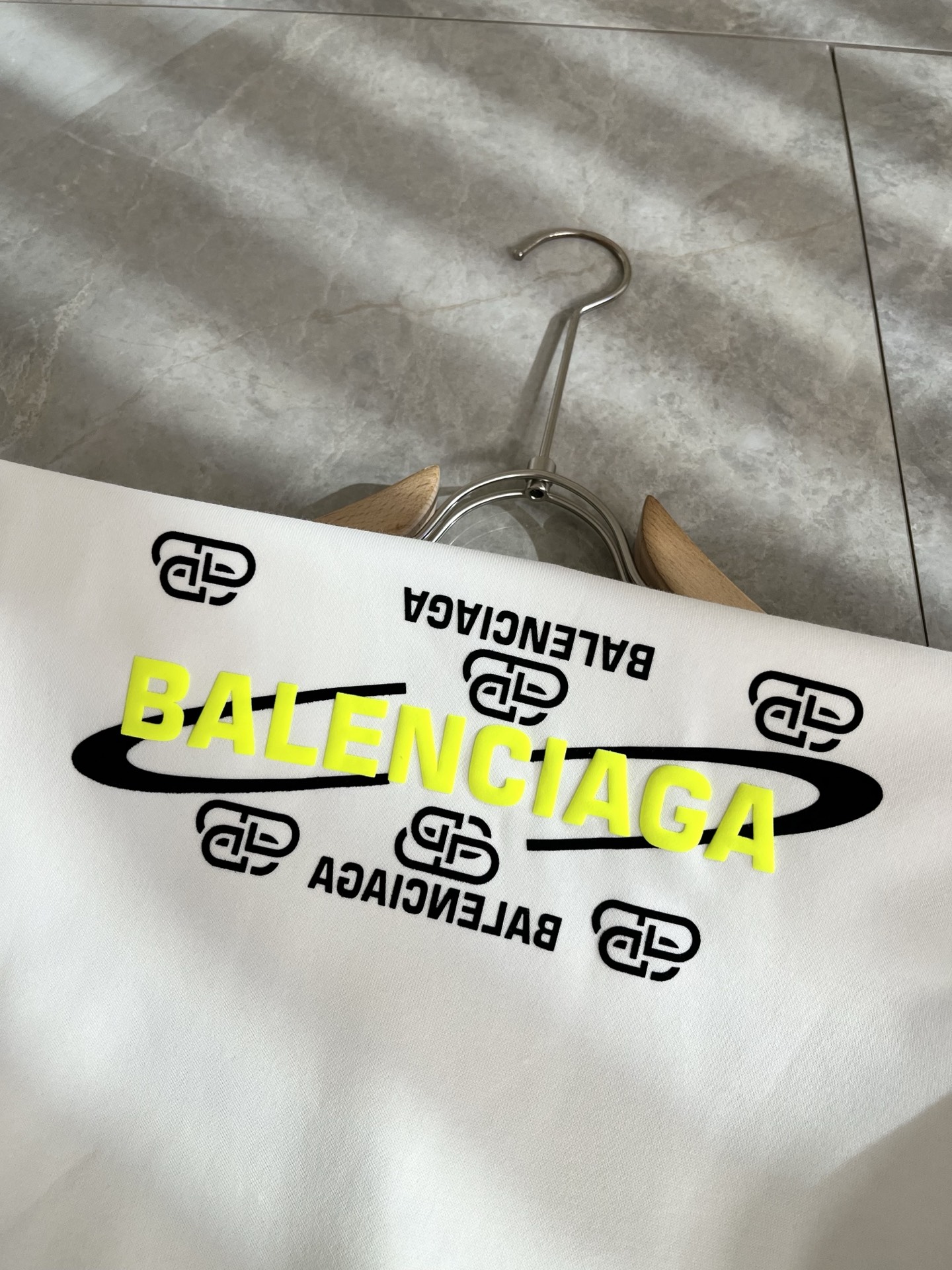 BALENCIA*巴黎*家 2025秋冬最新款百搭卫衣，男女同款👫❤️经典标志图案字母logo图案压胶工