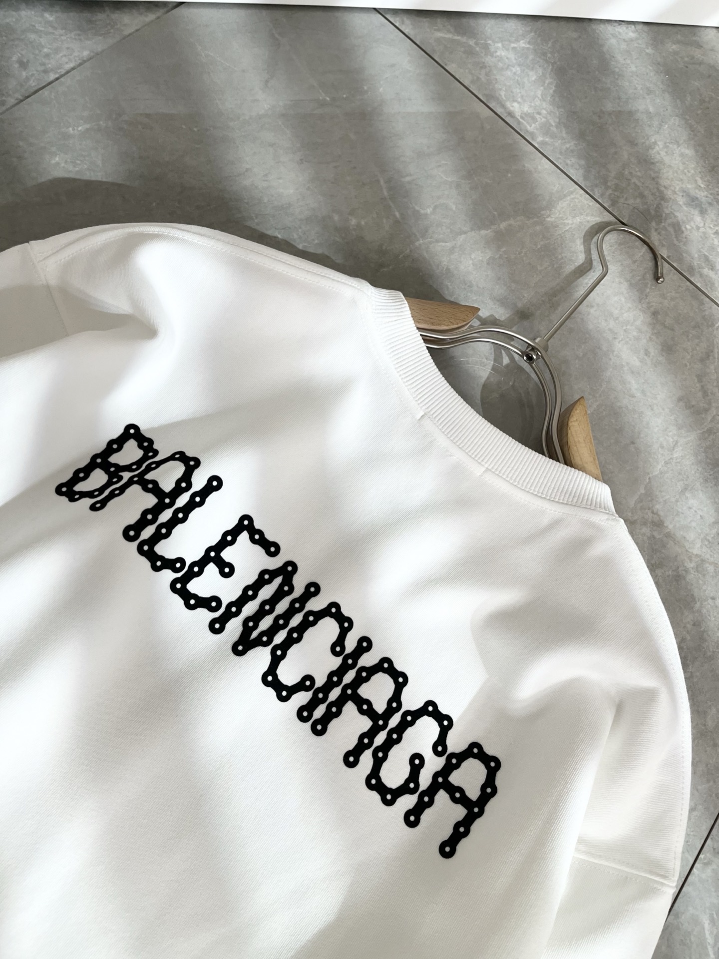 BALENCIA*巴黎*家 2025秋冬最新款百搭卫衣，男女同款👫❤️经典标志图案字母logo图案压胶工