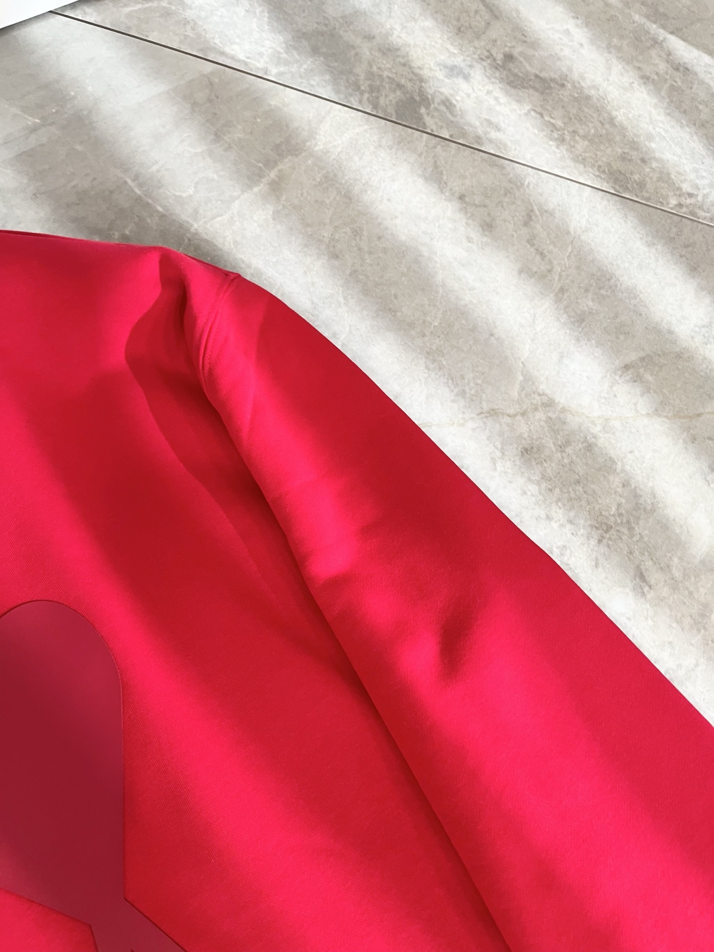 AMI 2025秋冬新款男女同款👫卫衣，最新款全网独家首上！！~既经典有时尚百搭，谁不爱啊，将经典再次展