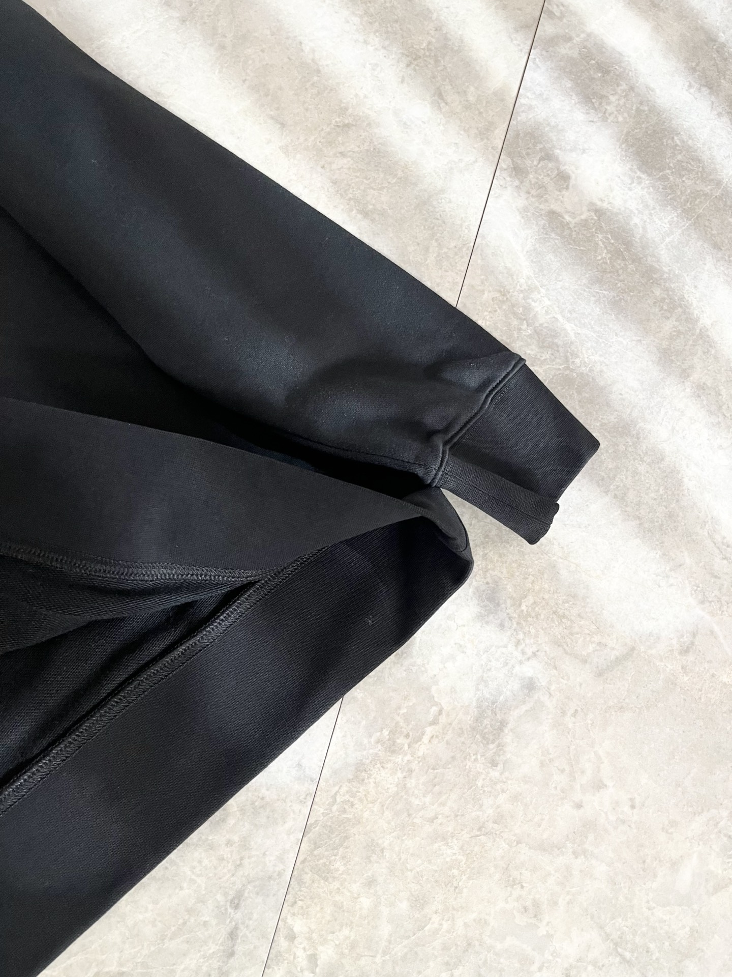 BURBER*Y巴*莉 2025秋冬新款男女同款👫基础休闲百搭棉质圆领卫衣，男女同款卫衣！贸易公司渠道稀