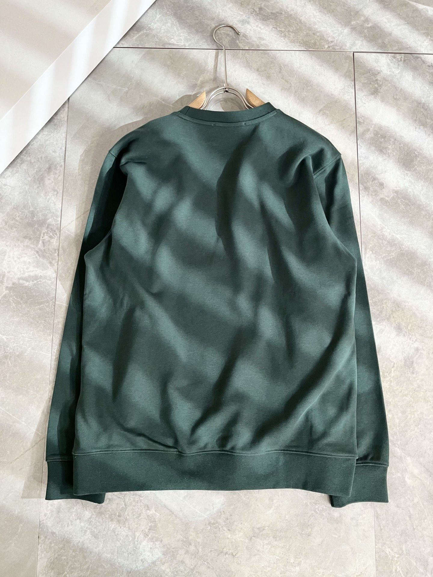 BURBER*Y巴*莉 2025秋冬新款男女同款👫基础休闲百搭棉质圆领卫衣，男女同款卫衣！贸易公司渠道稀